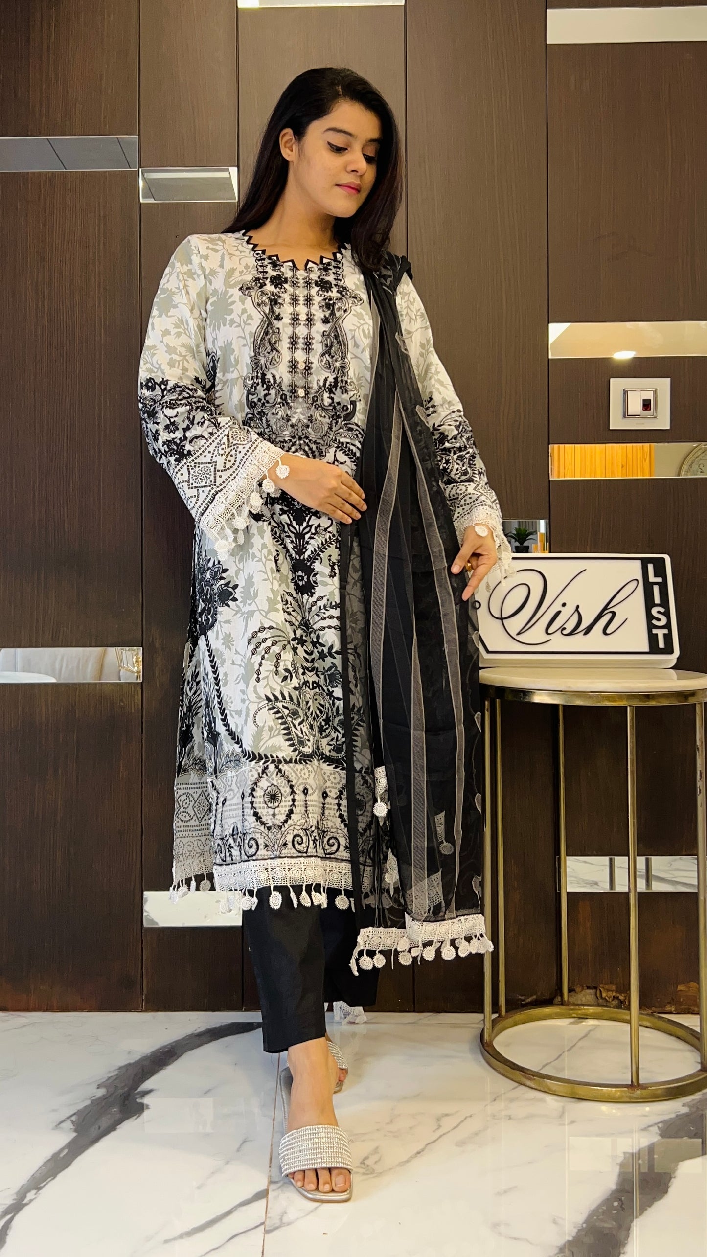 Raabta Lawn 01