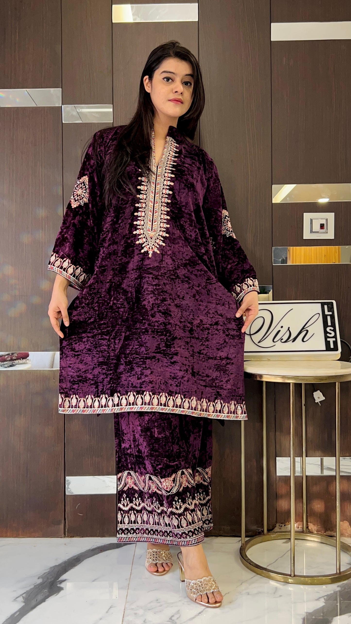 Hira Pakistani Crushed Velvet Suit 17 (Purple)