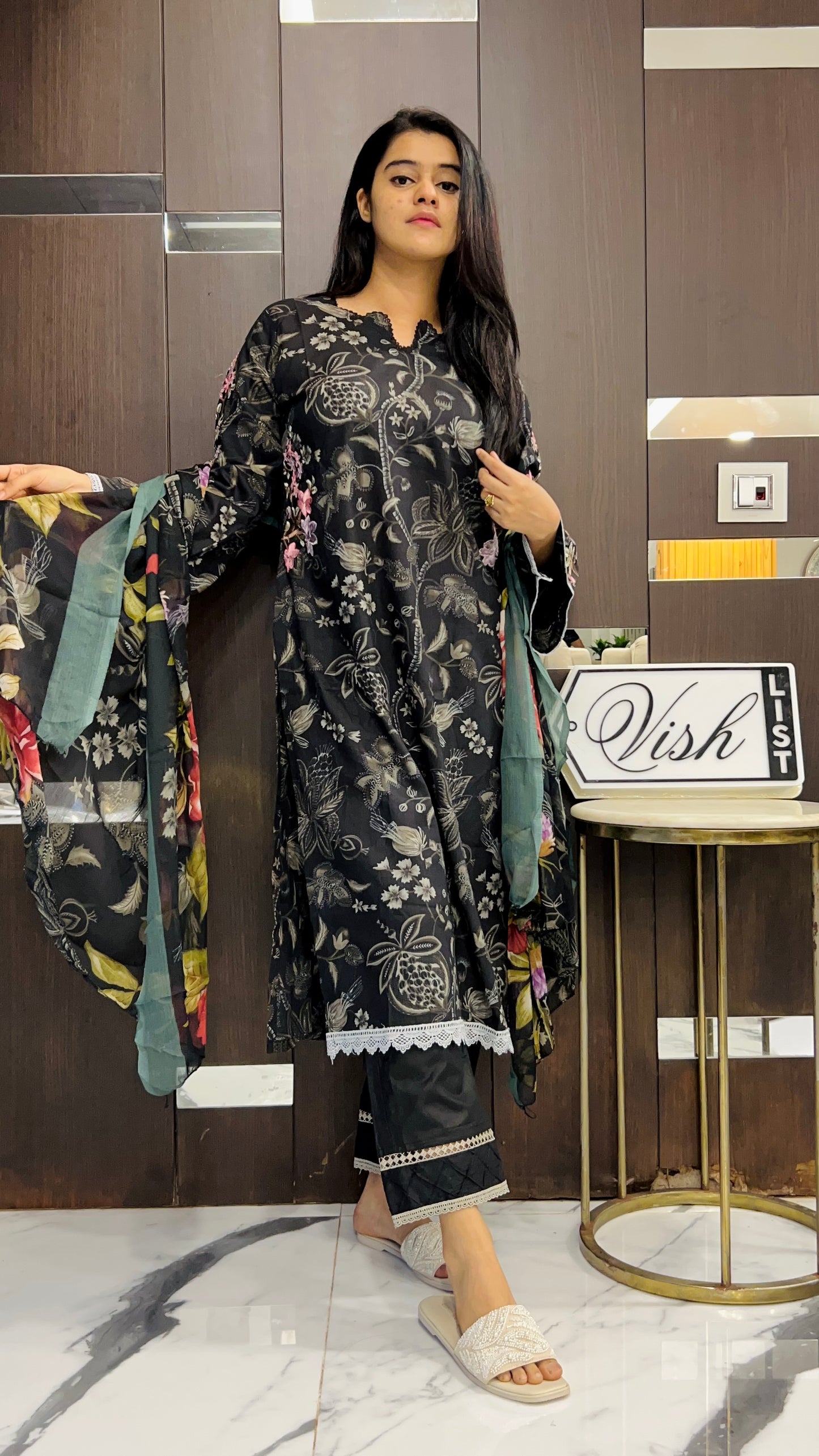 Kiswa Pakistani Lawn Set 03
