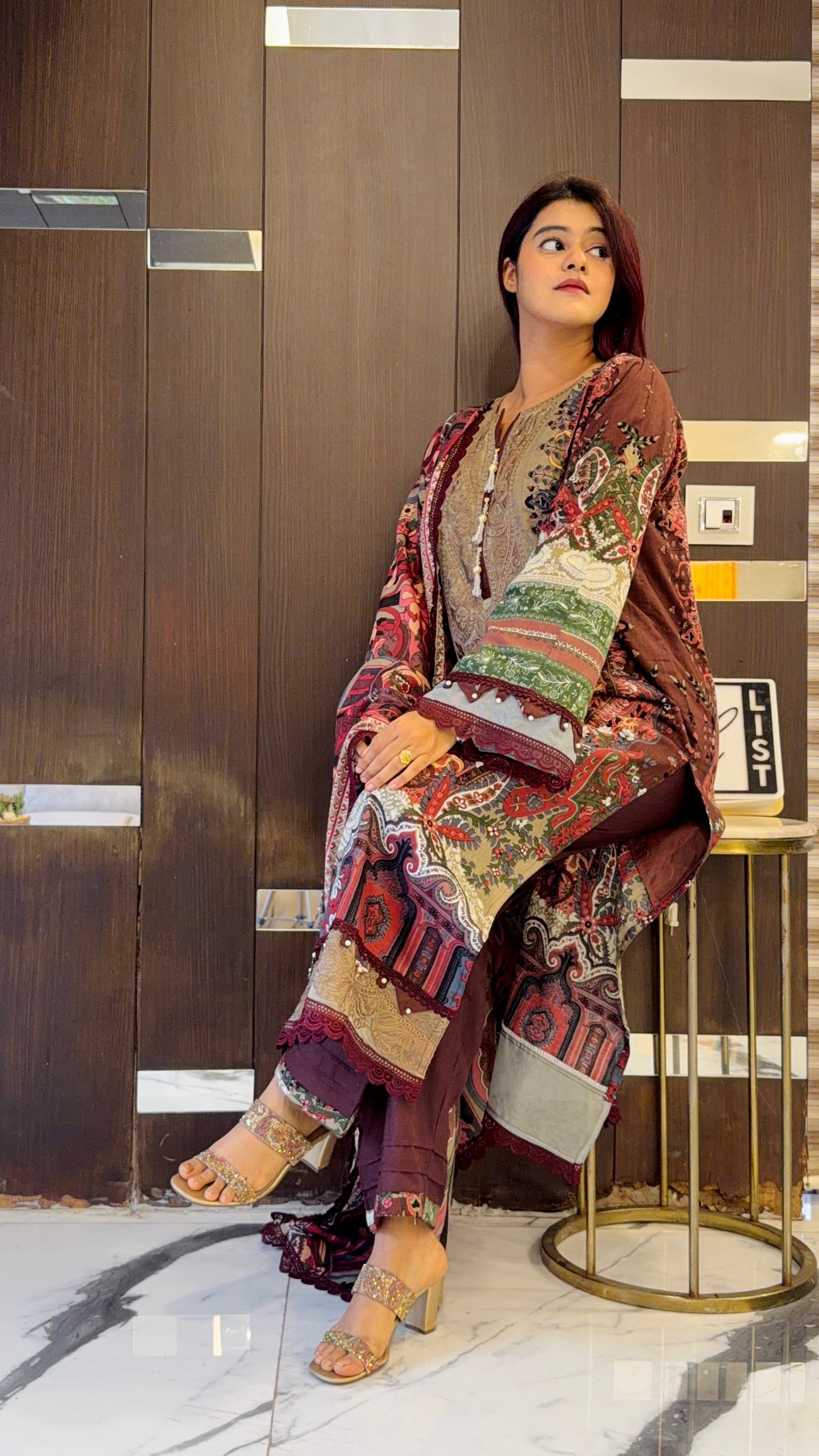 Shamah Pakistani Lawn Set 11