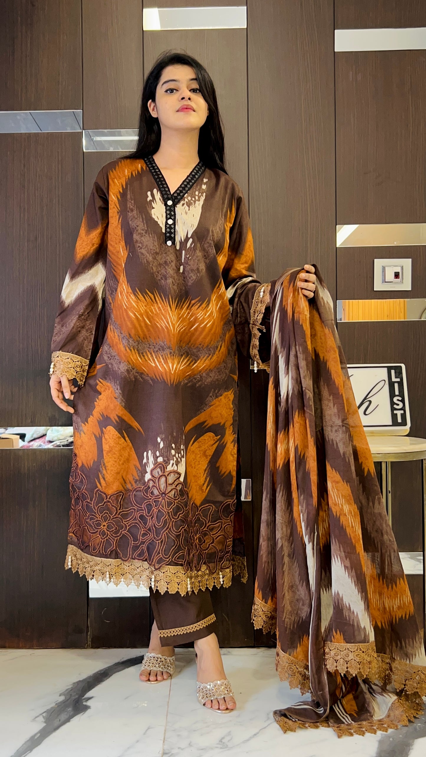 Nida Pakistani Lawn Set 26