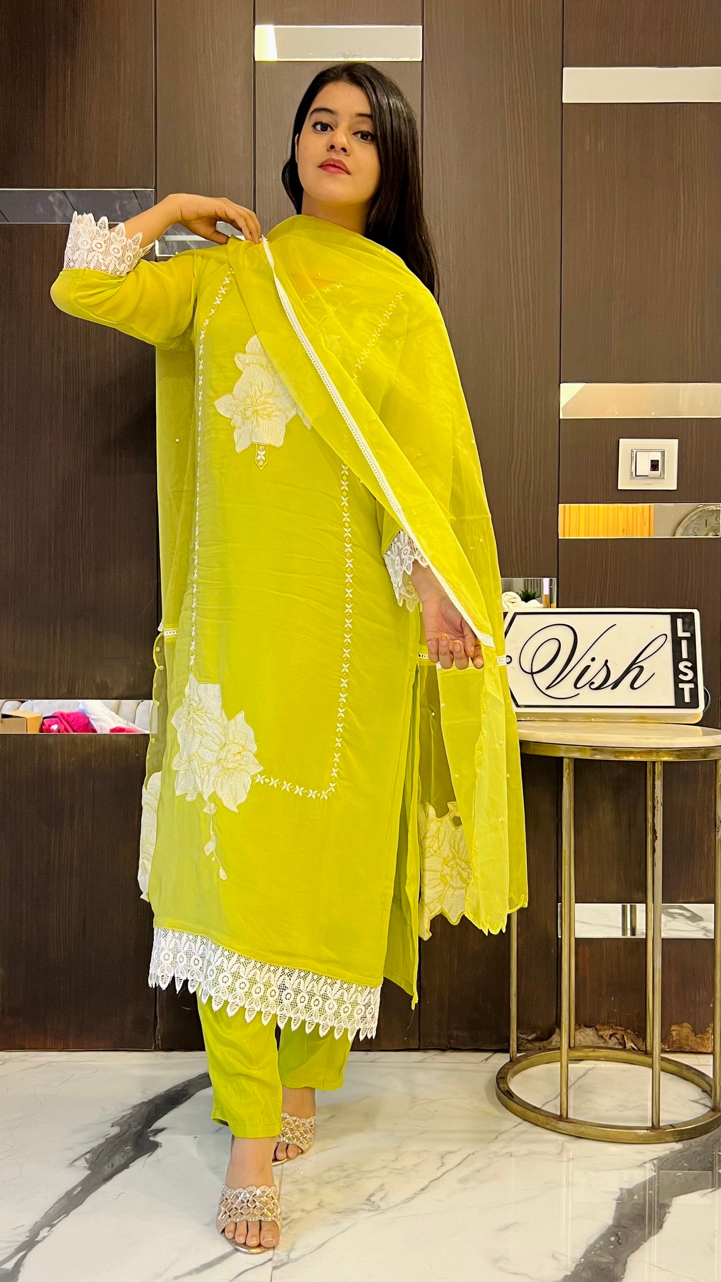 Nazm Pakistani Formal Set 18