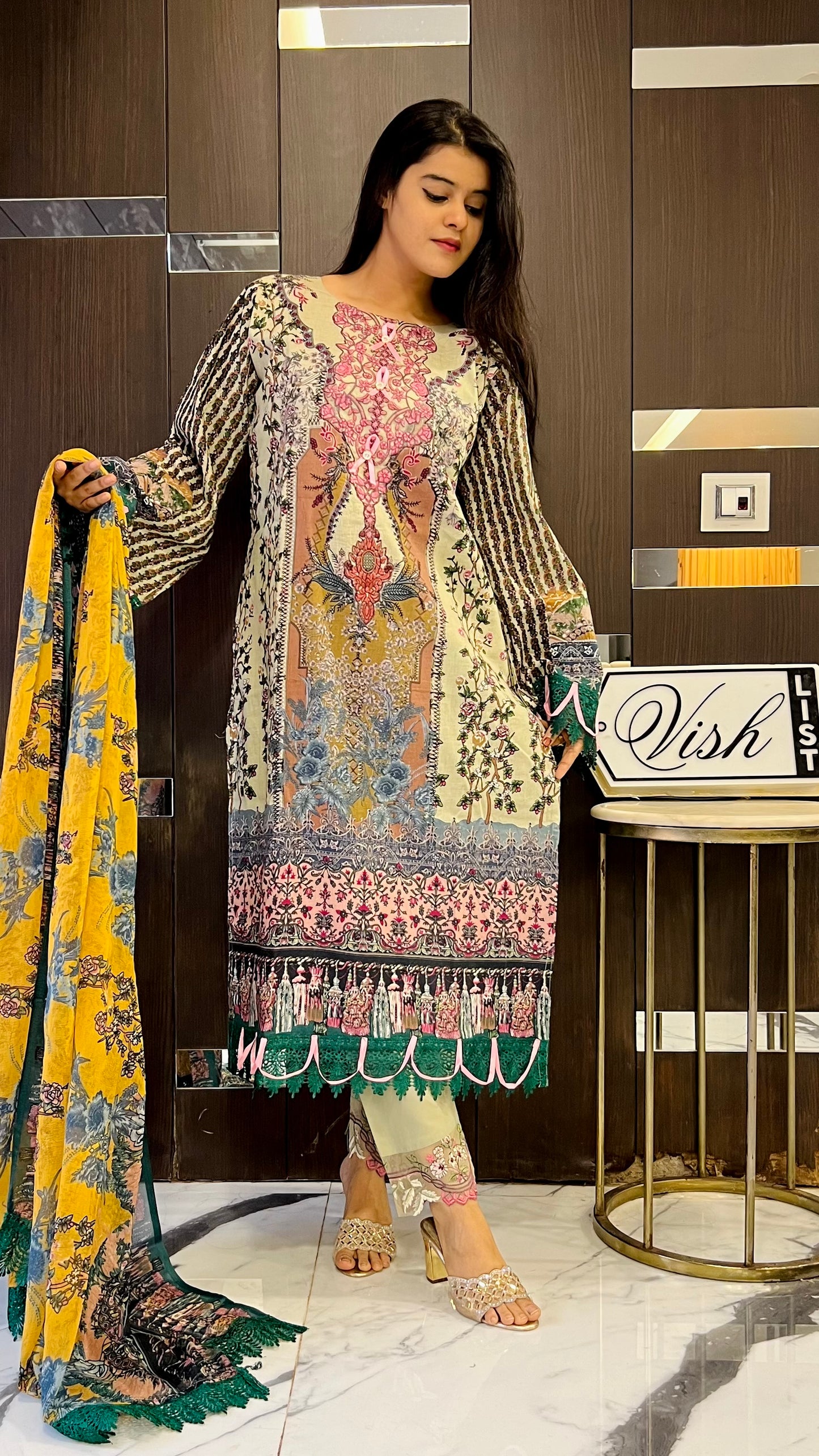 Gulbahar Pakistani Lawn Set 03