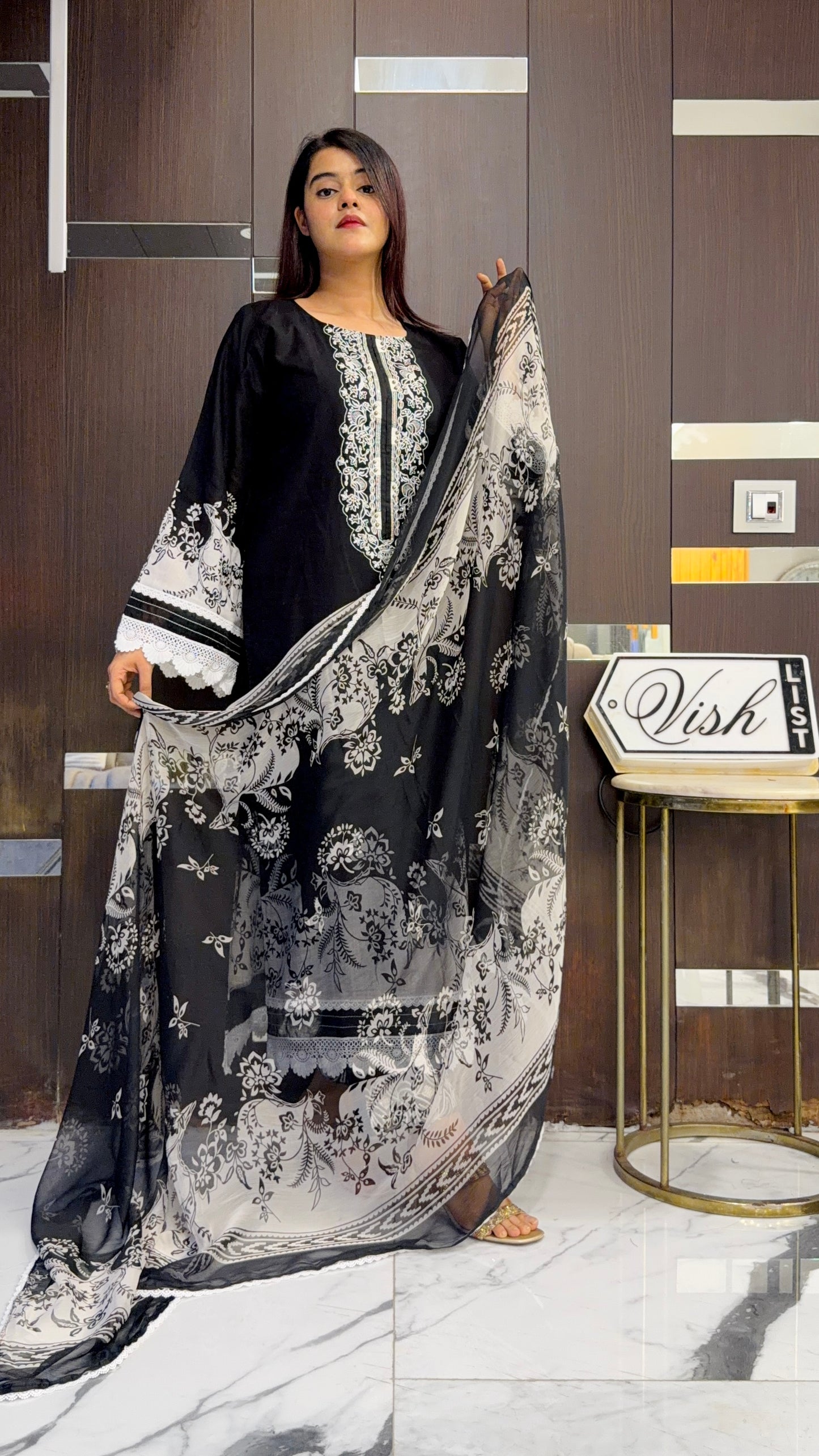 Bilkis Pakistani Lawn Set 03