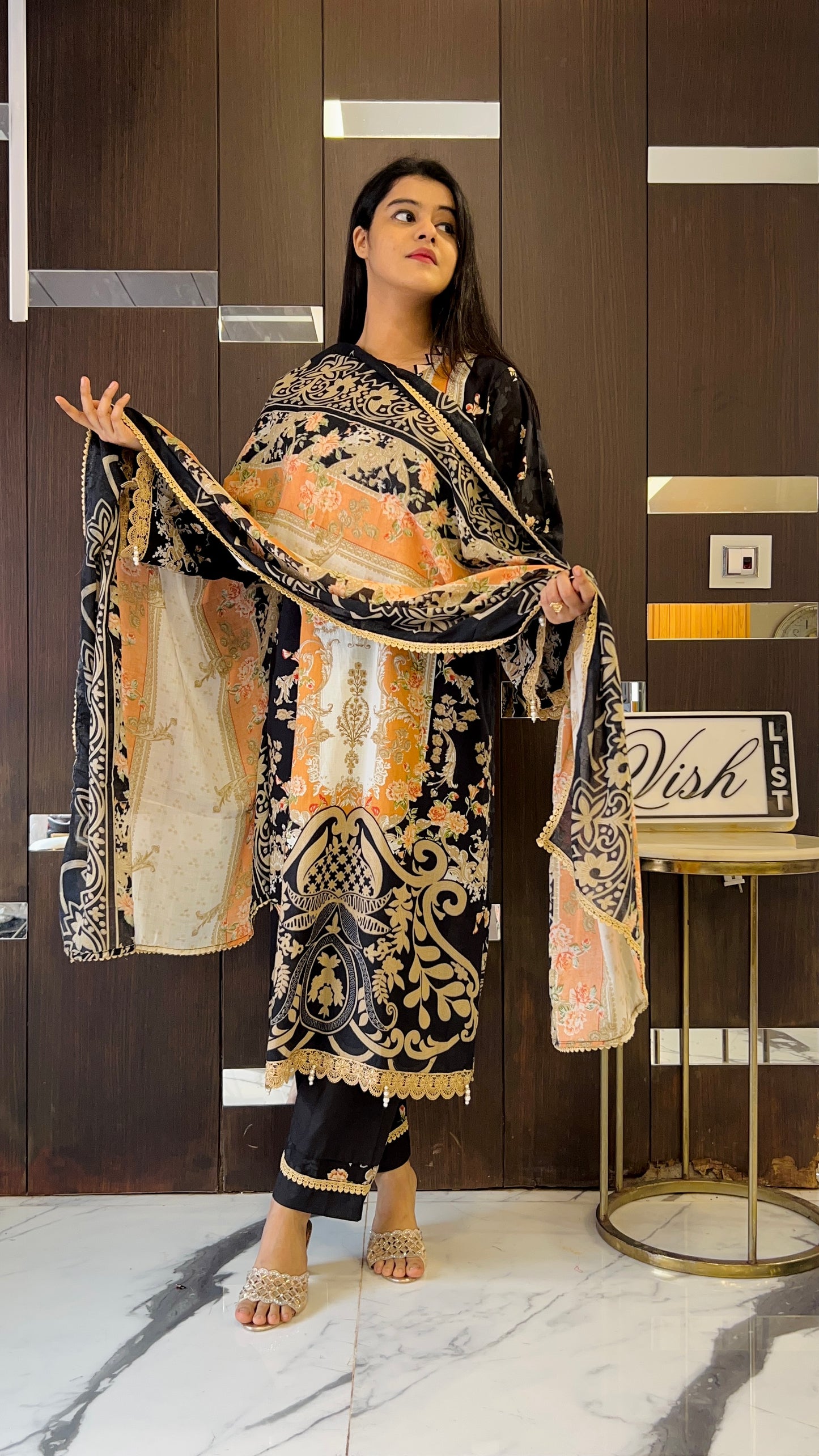 Lubna Pakistani Lawn Set Up 13