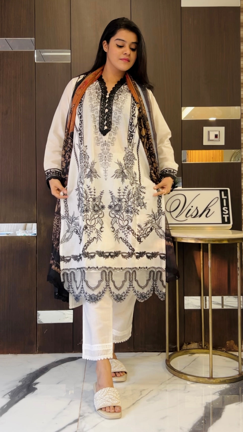 Sharjeena Pakistani Lawn Set 06