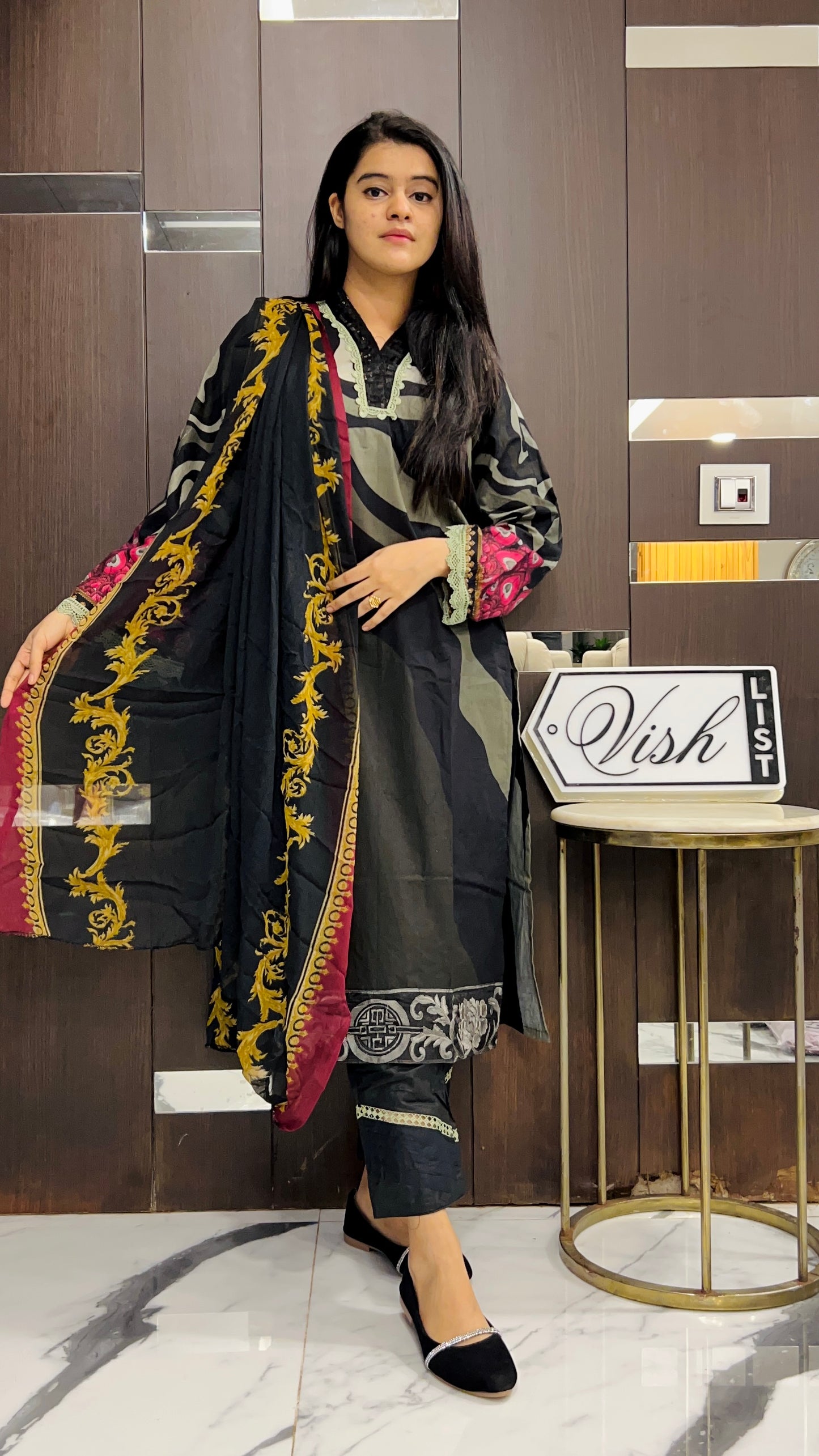 Kiswa Pakistani Lawn Set 05