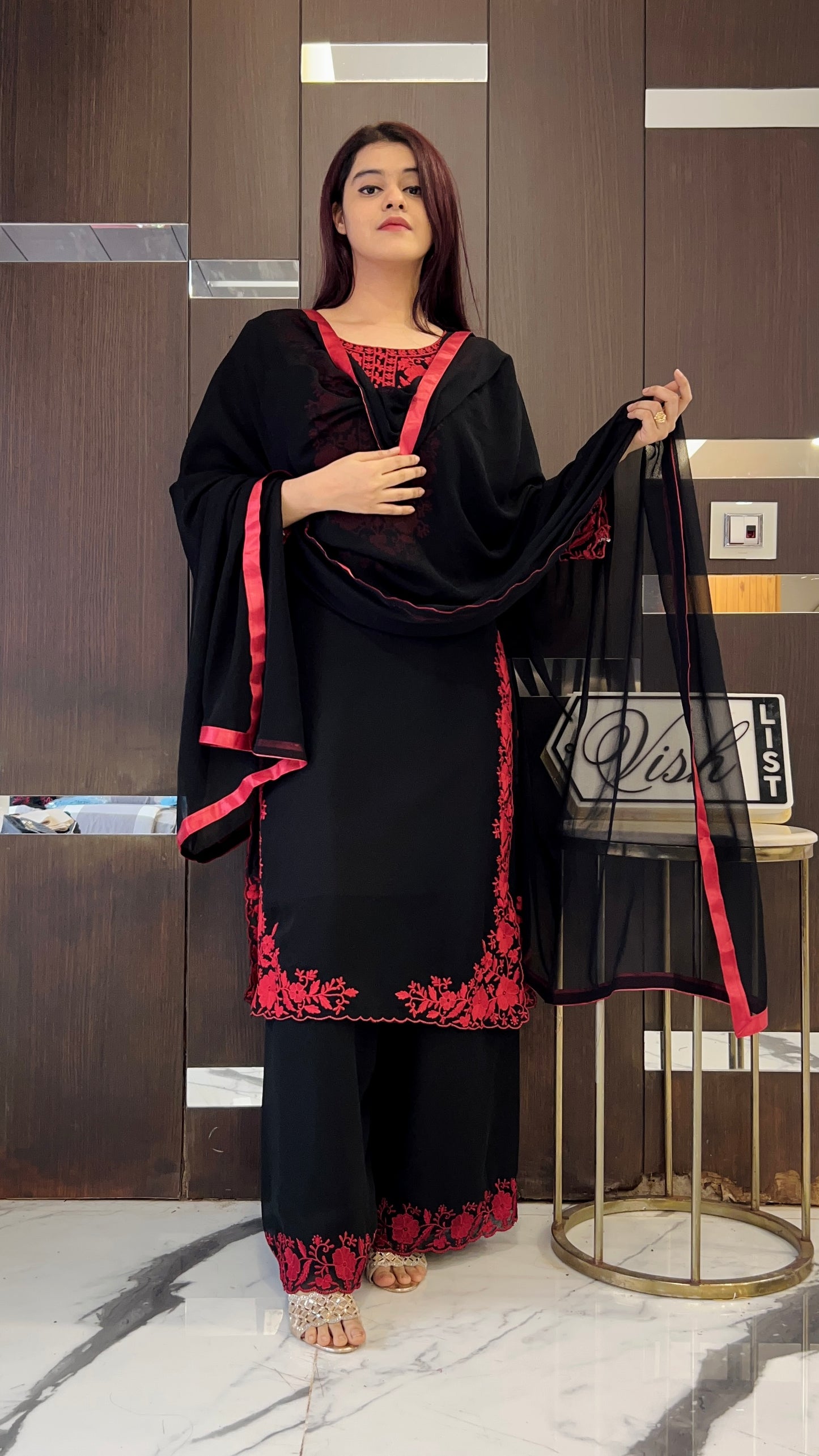 Saiyaara Pakistani Suit 01