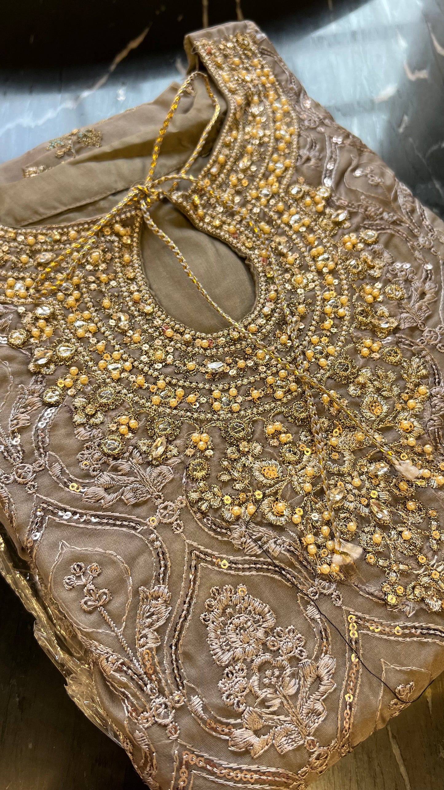 Safeera Pakistani Formal 01