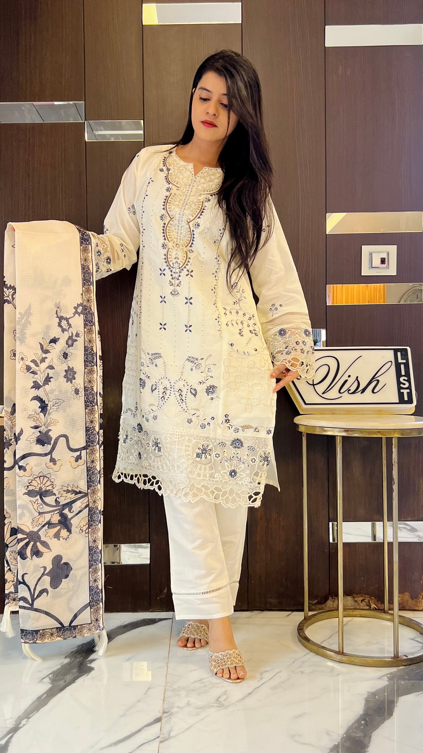 Nazm Pakistani Formal Set 09
