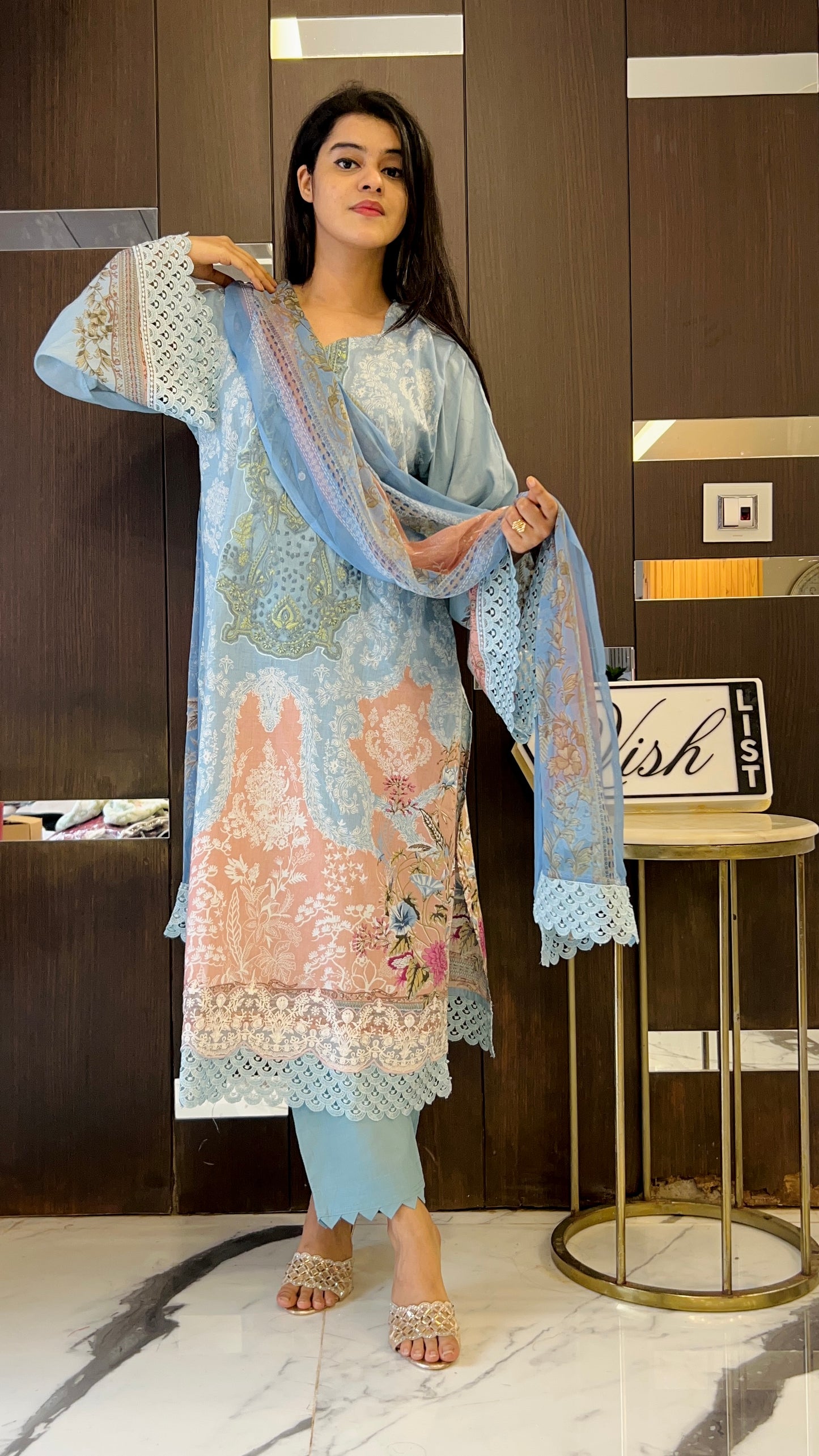 Nida Pakistani Lawn Set 19