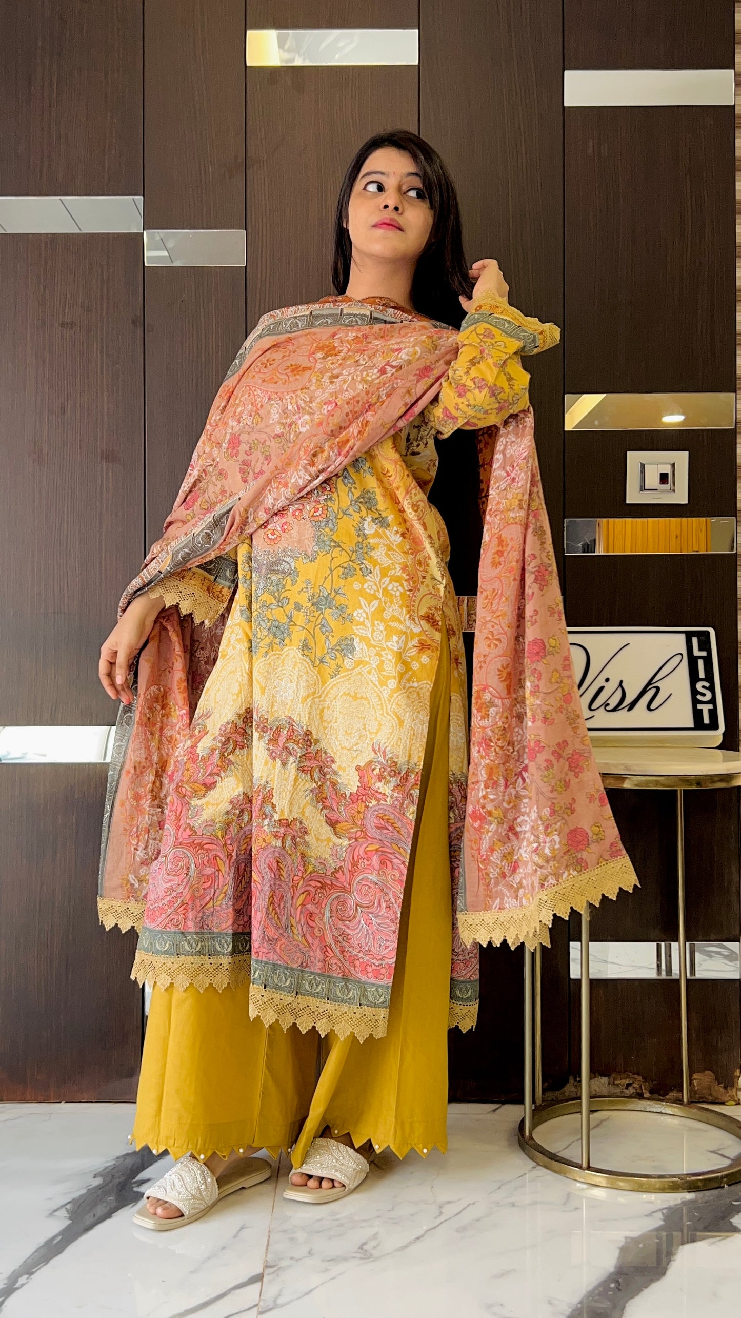 Suhani Pakistani Lawn Set LS 06