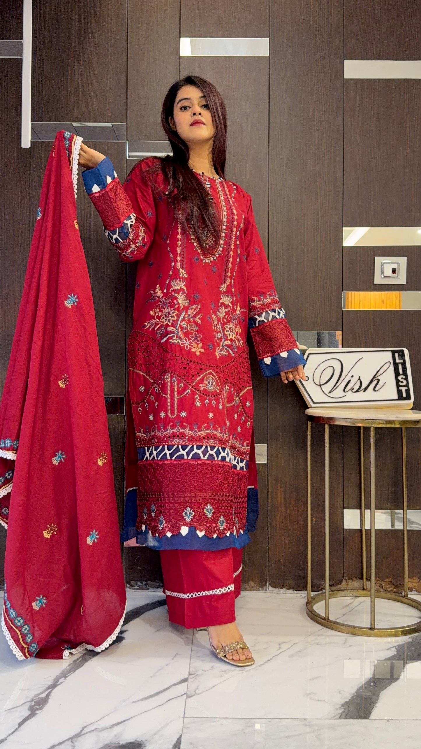 Yalina Pakistani Luxe Lawn Set 02