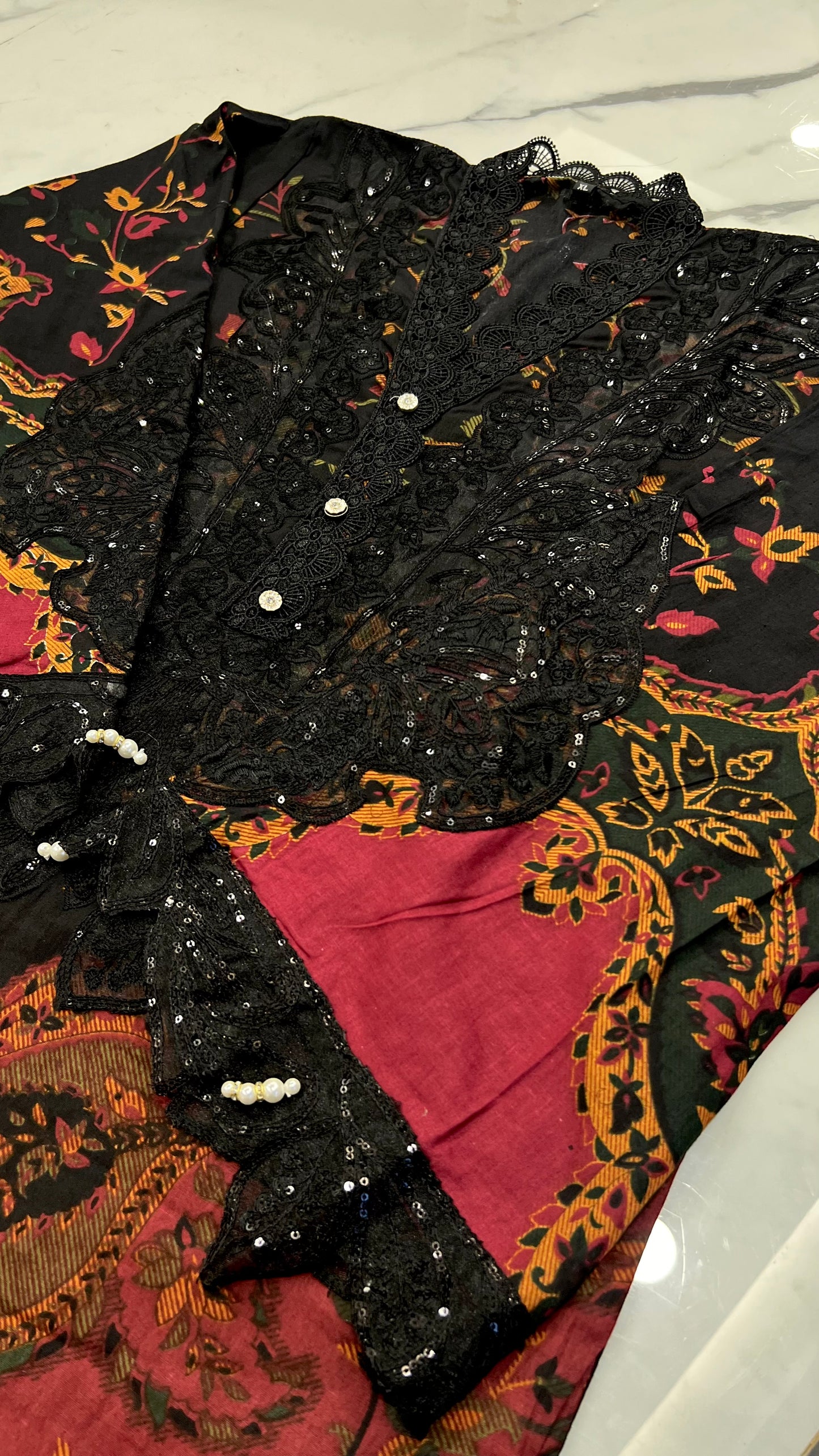 Durefishan Pakistani Lawn Set 01