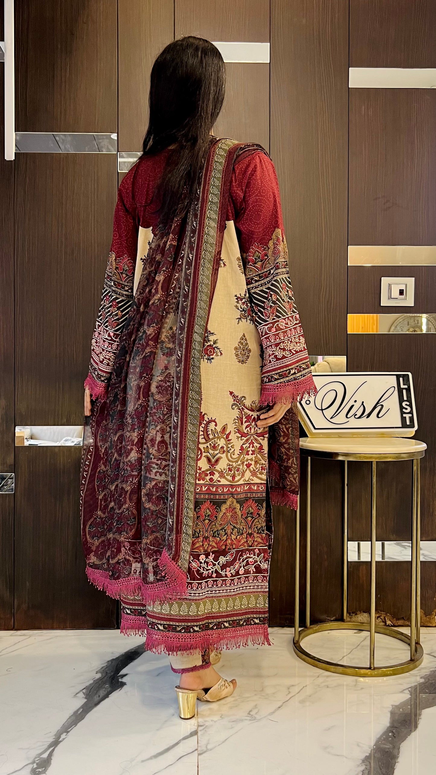Dananeer Pakistani Lawn Set 01 (Burgundy)