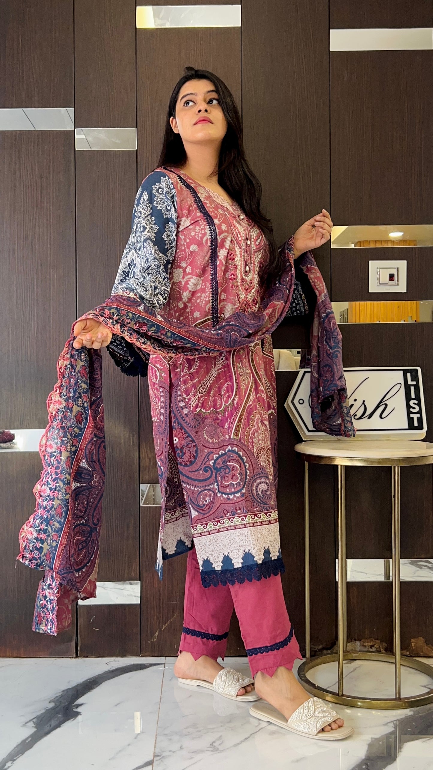 Noor-e-Ramadan Pakistani Lawn Set 01