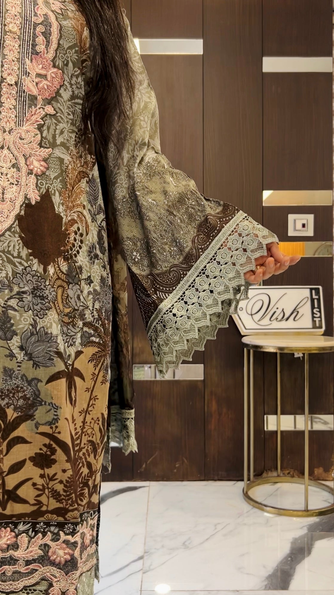 Lubna Pakistani Lawn Set 01