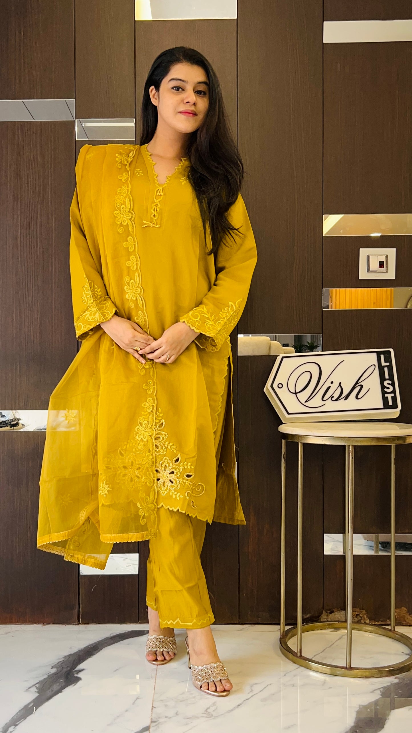 Zaheen Pakistani Suit 04 (yellow)