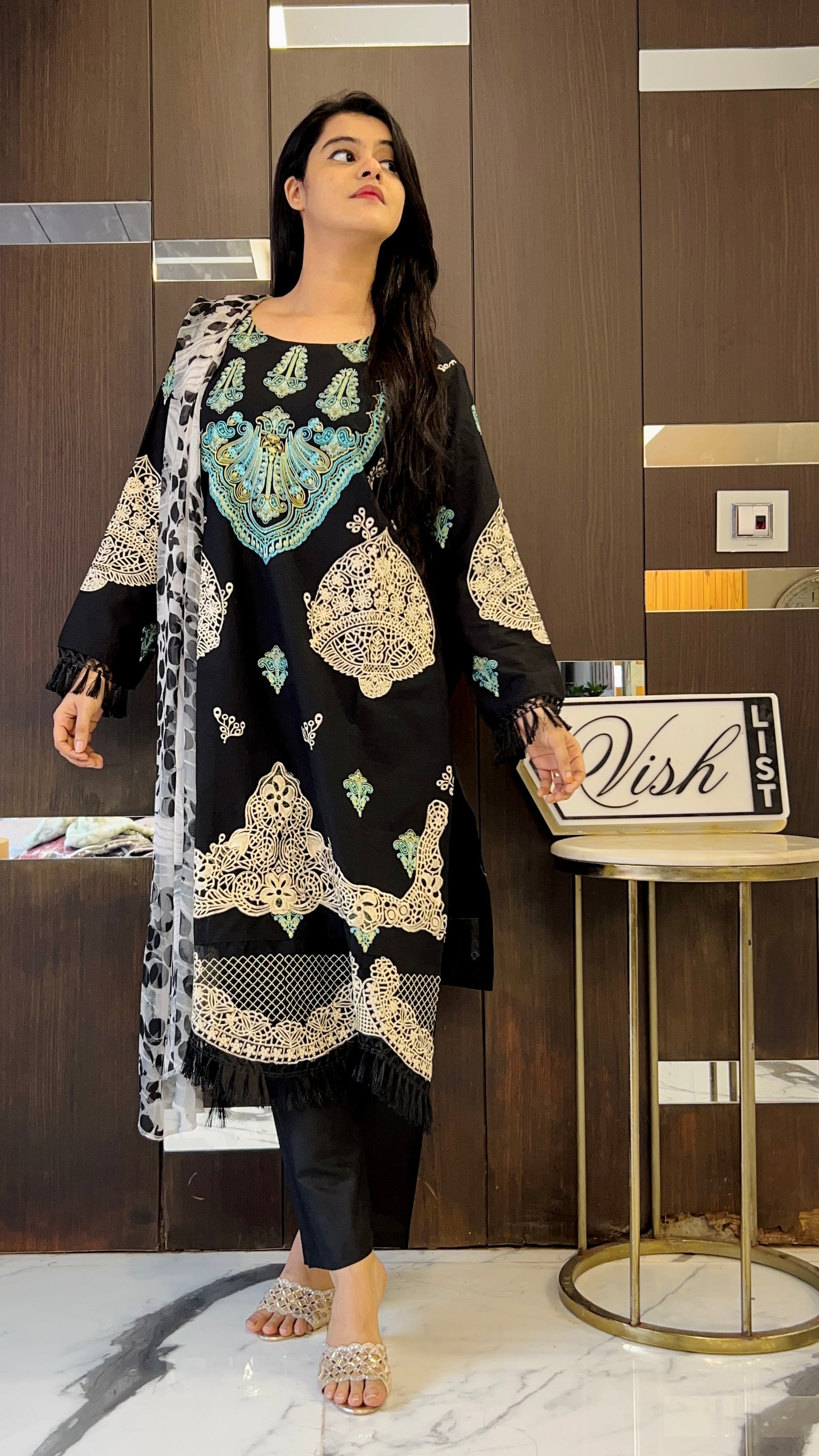Nida Pakistani Cutwork Lawn Set 27