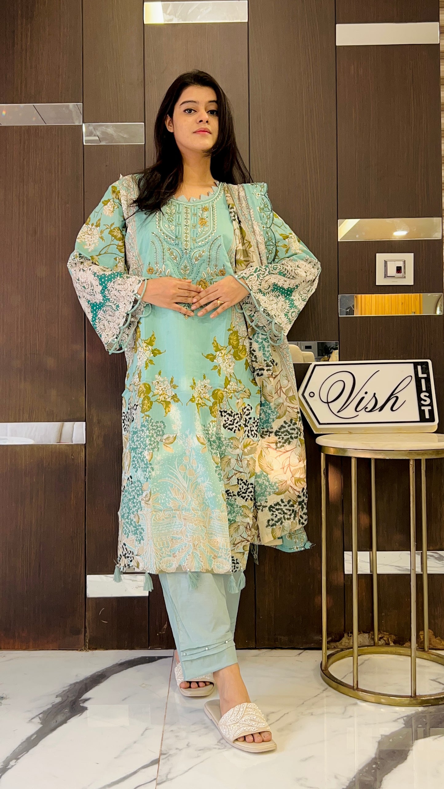 Noor-e-Ramadan Pakistani Lawn Set 05