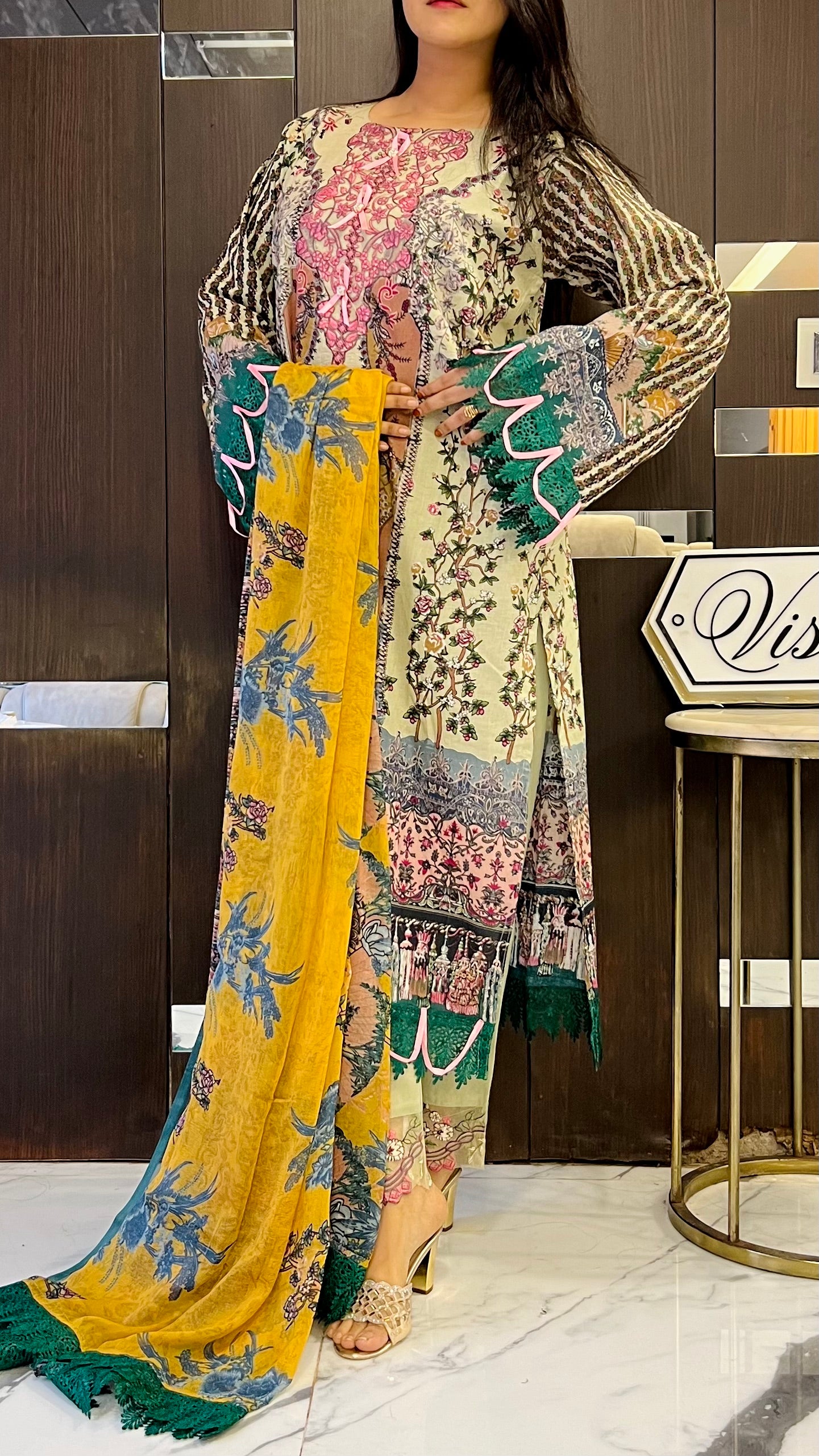 Gulbahar Pakistani Lawn Set 03