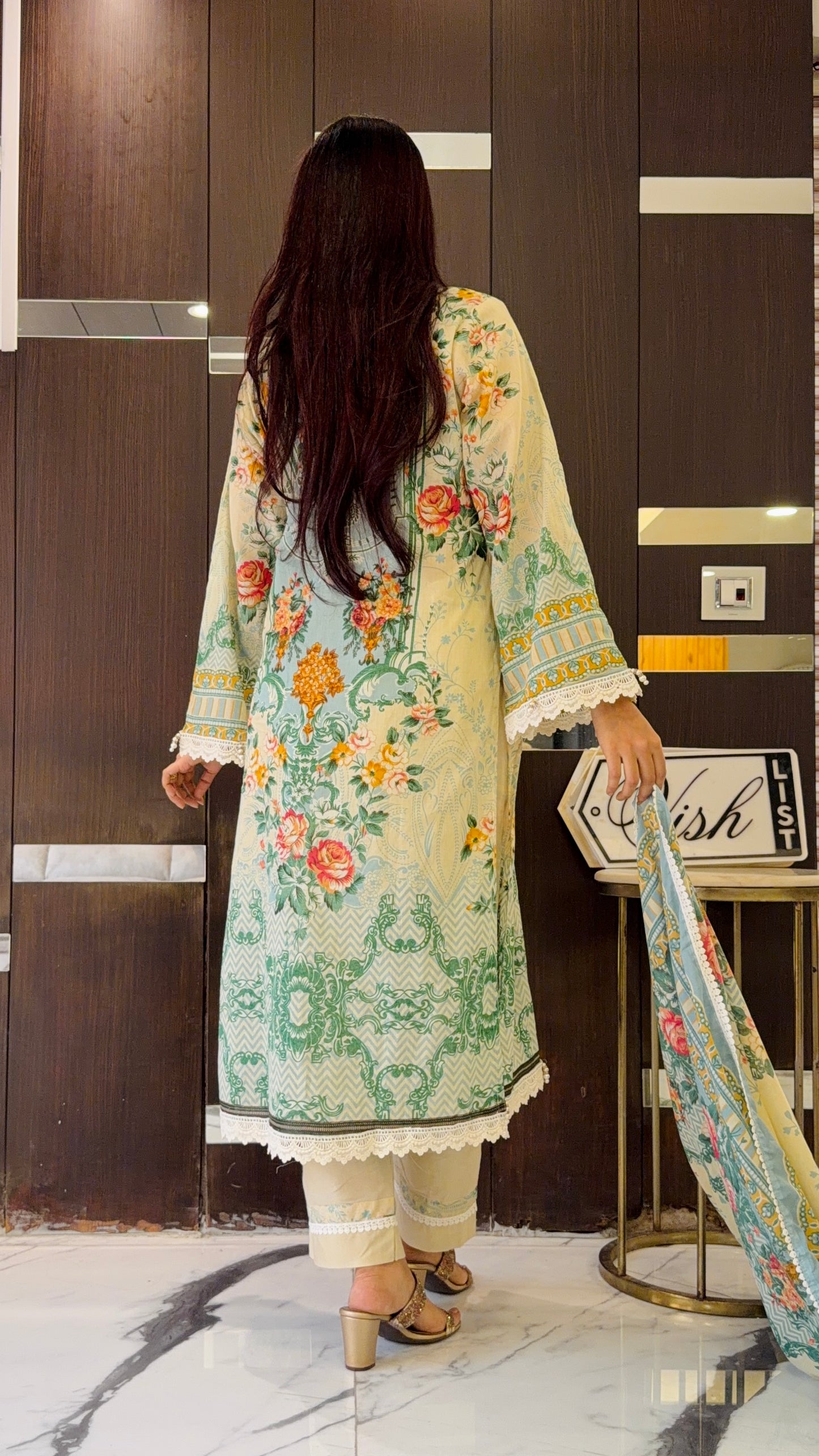 Raunak-e-Ramadan Pakistani Lawn Set 08