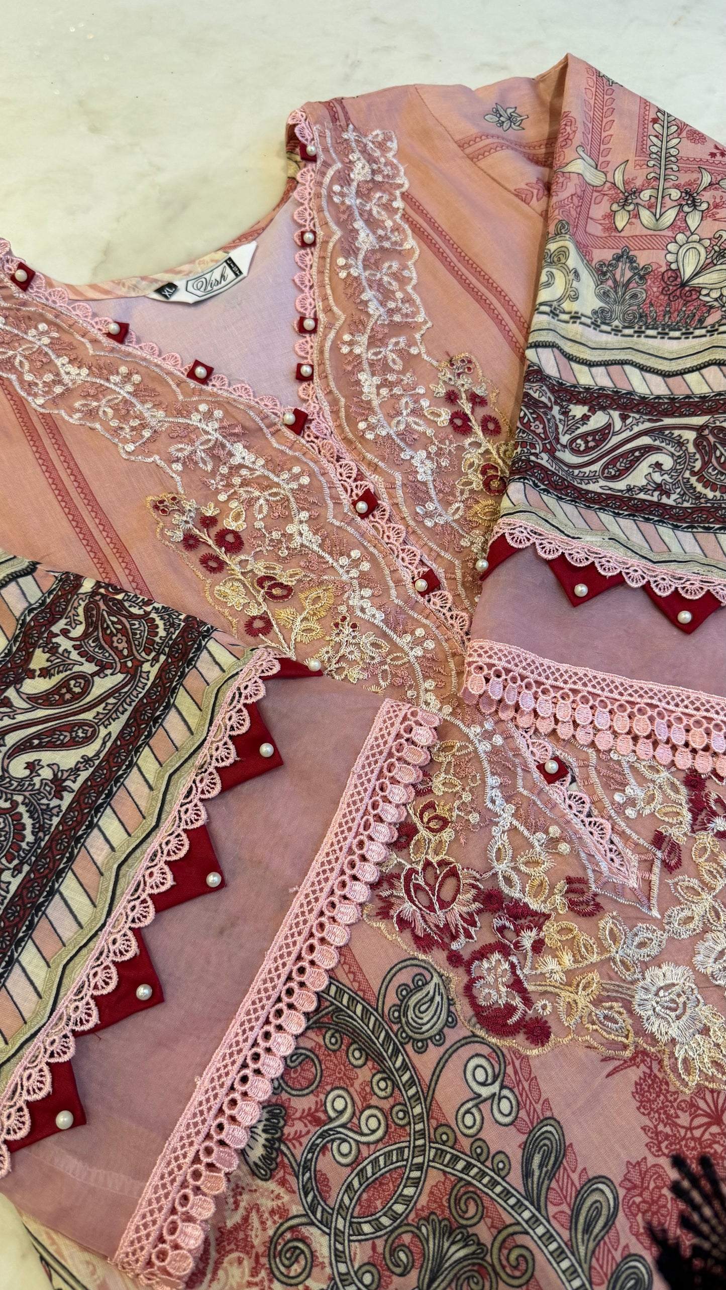 Shamah Pakistani Lawn Set 04
