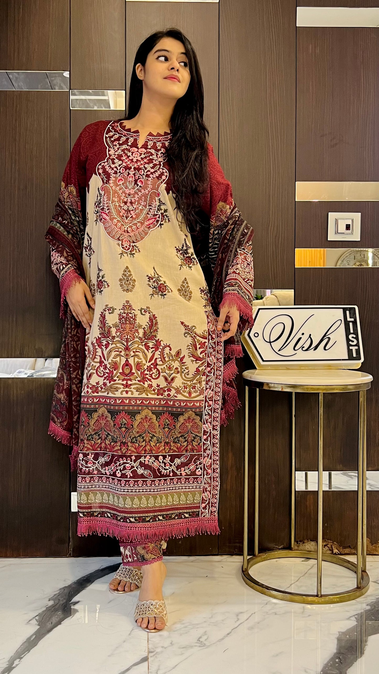 Dananeer Pakistani Lawn Set 01 (Burgundy)
