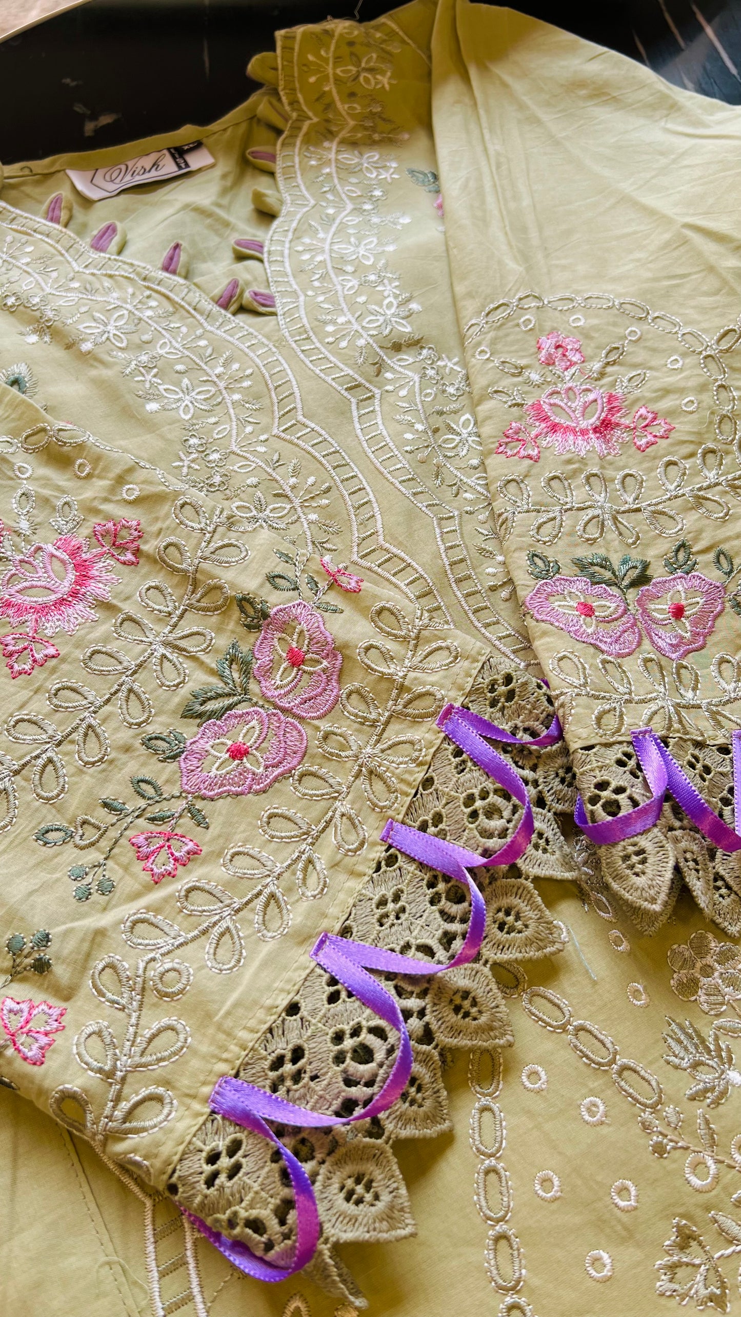 Hania Pakistani Luxe Lawn Set 05