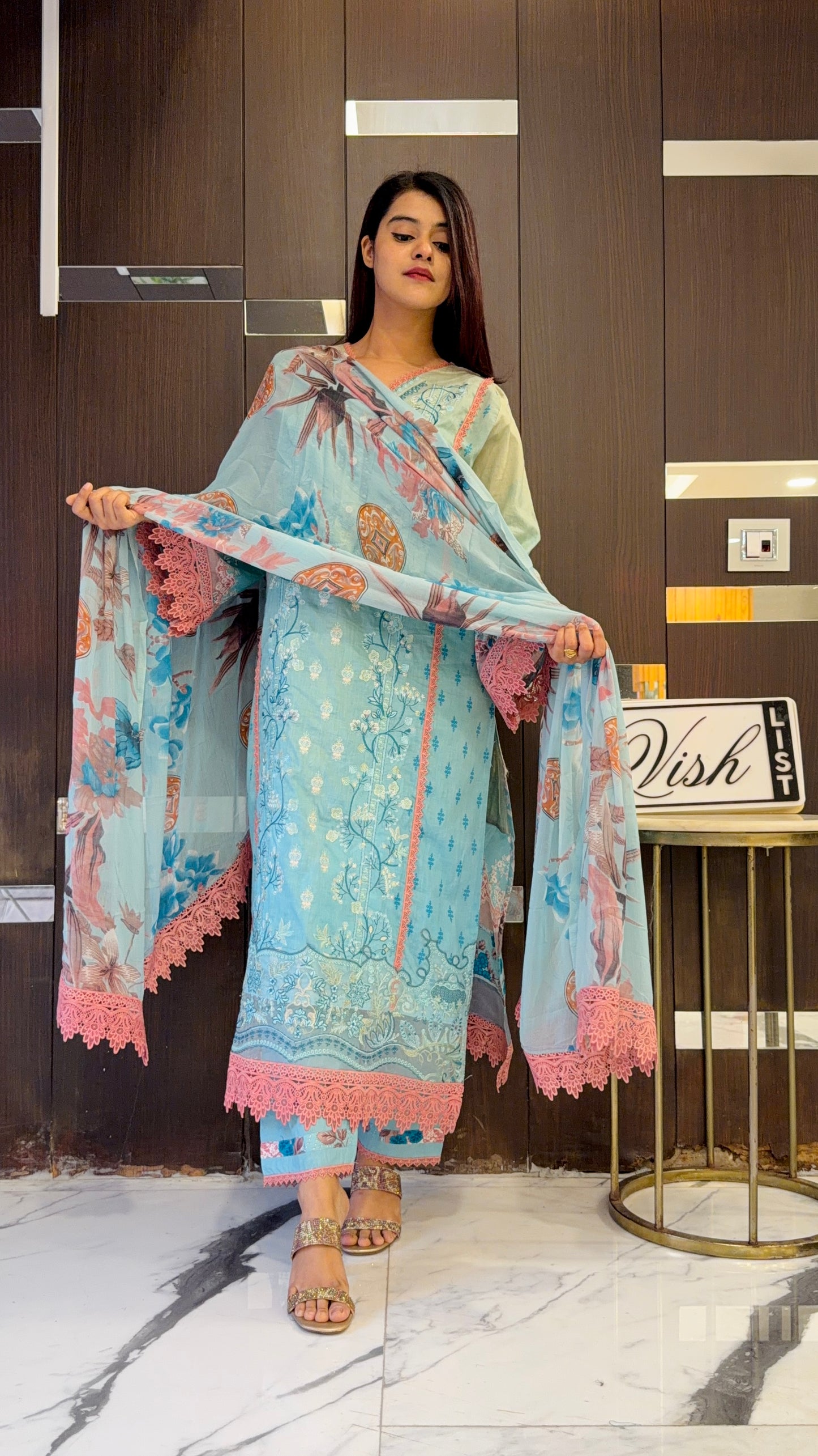 Masoom Pakistani Lawn Set 06