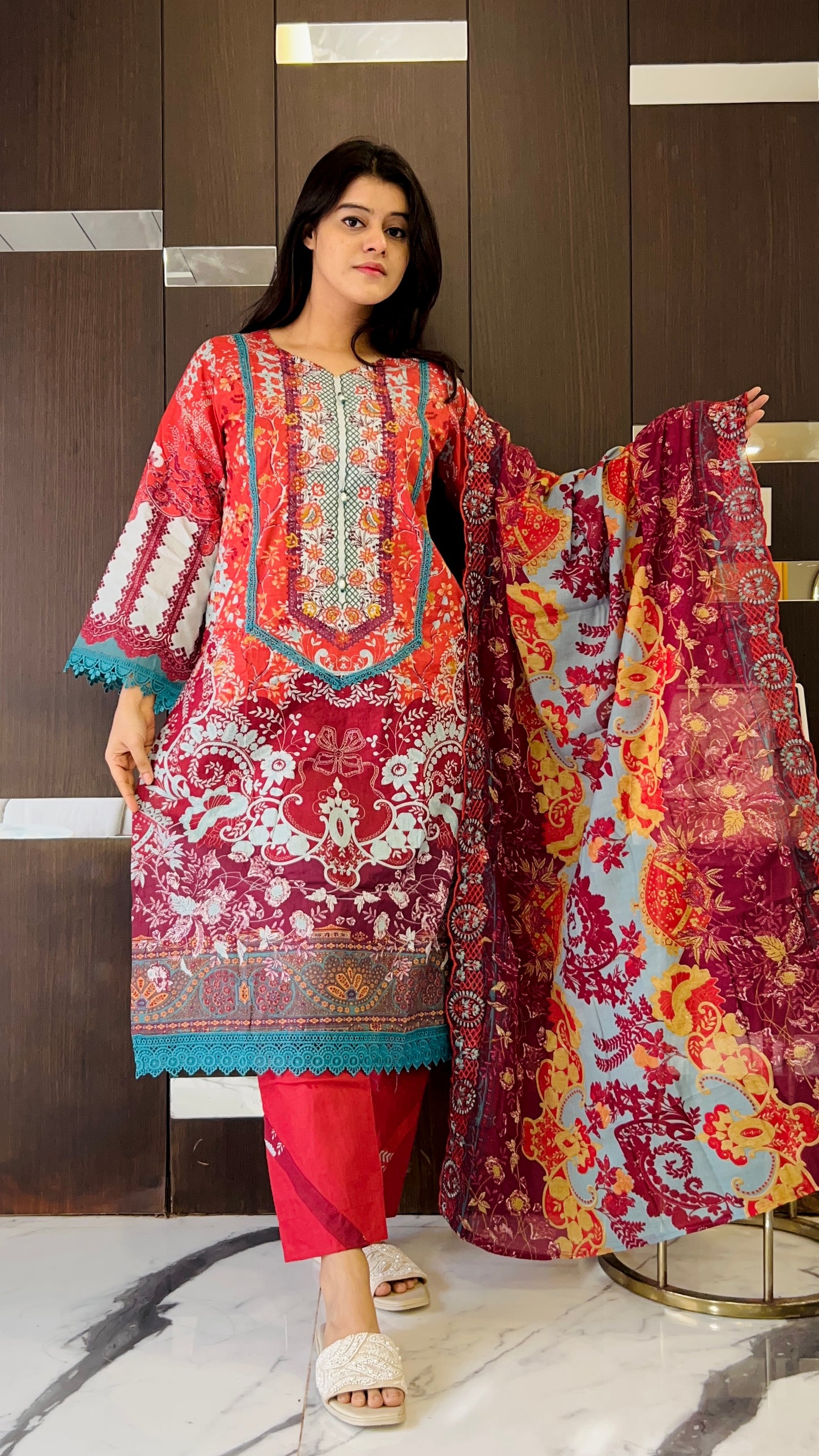 Noor-e-Ramadan Pakistani Lawn Set 04