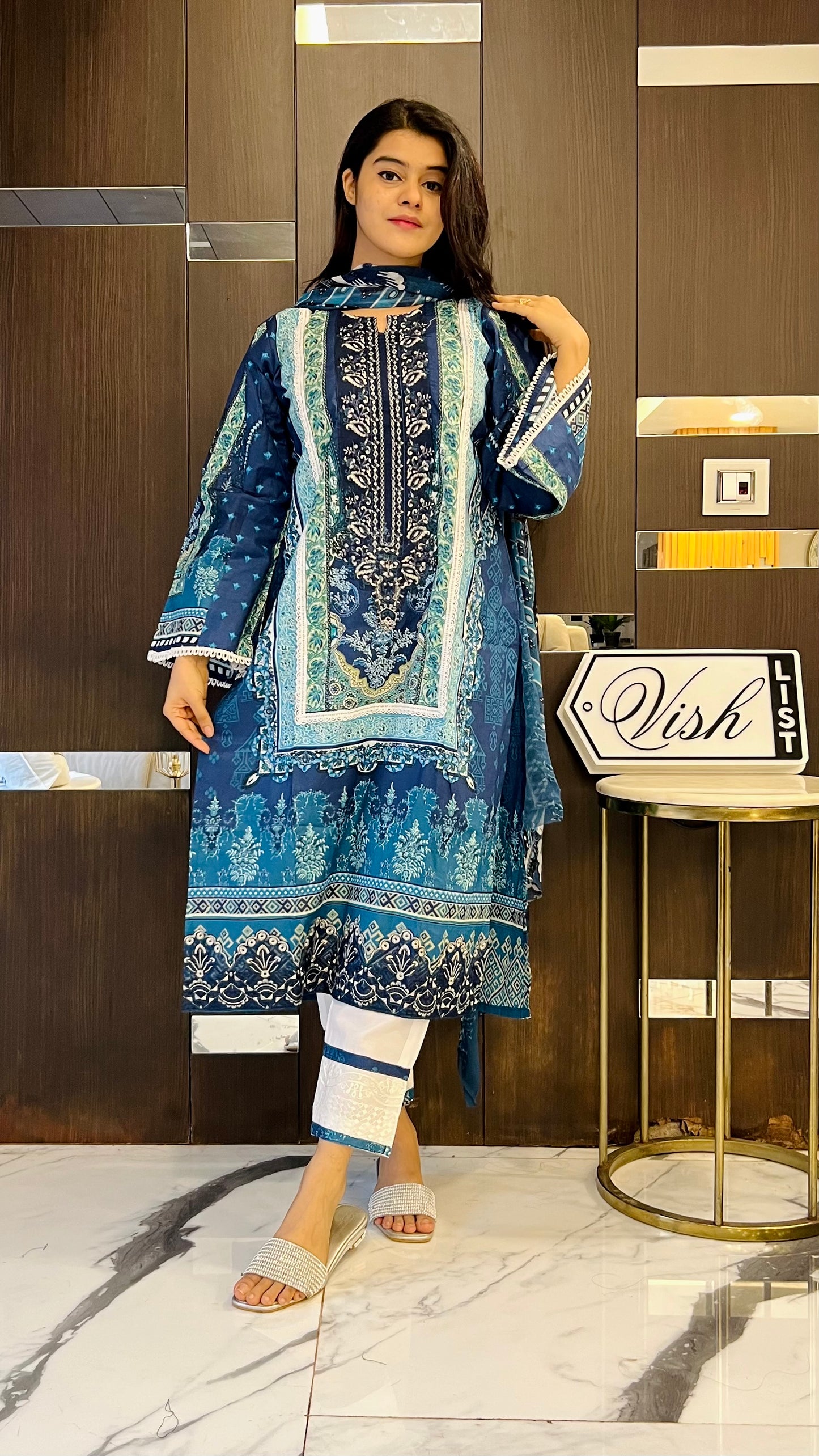 Pakistani Lawn Set LS 57