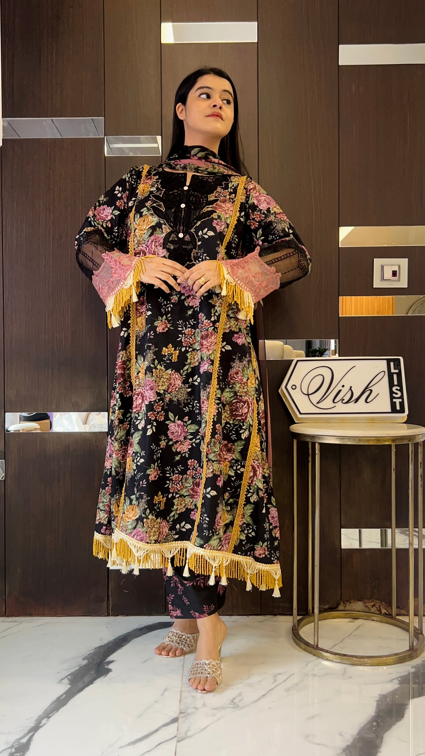 Laiba Pakistani Lawn Set 14