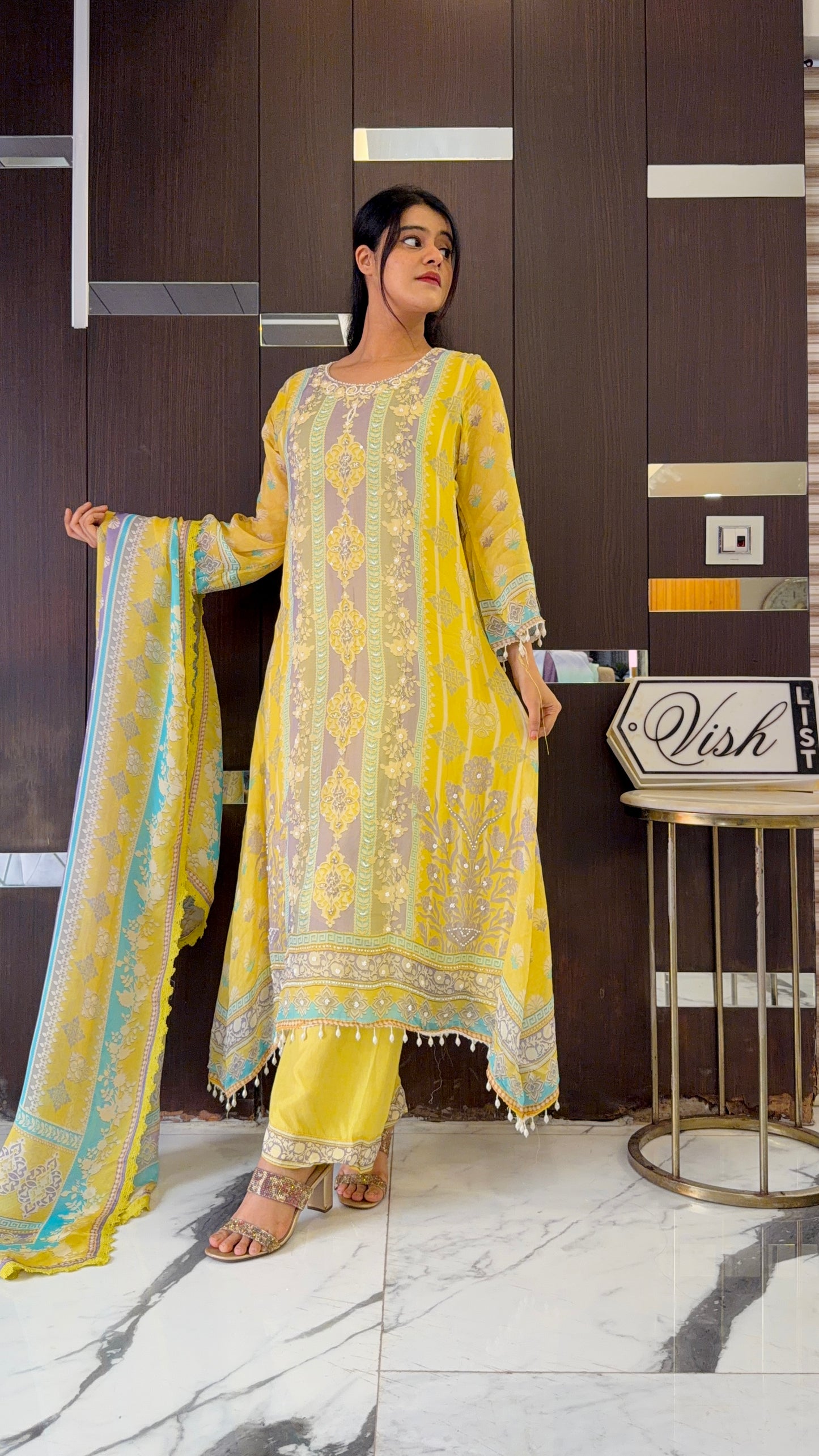 Nayab Pakistani Semi-Formal Set 09