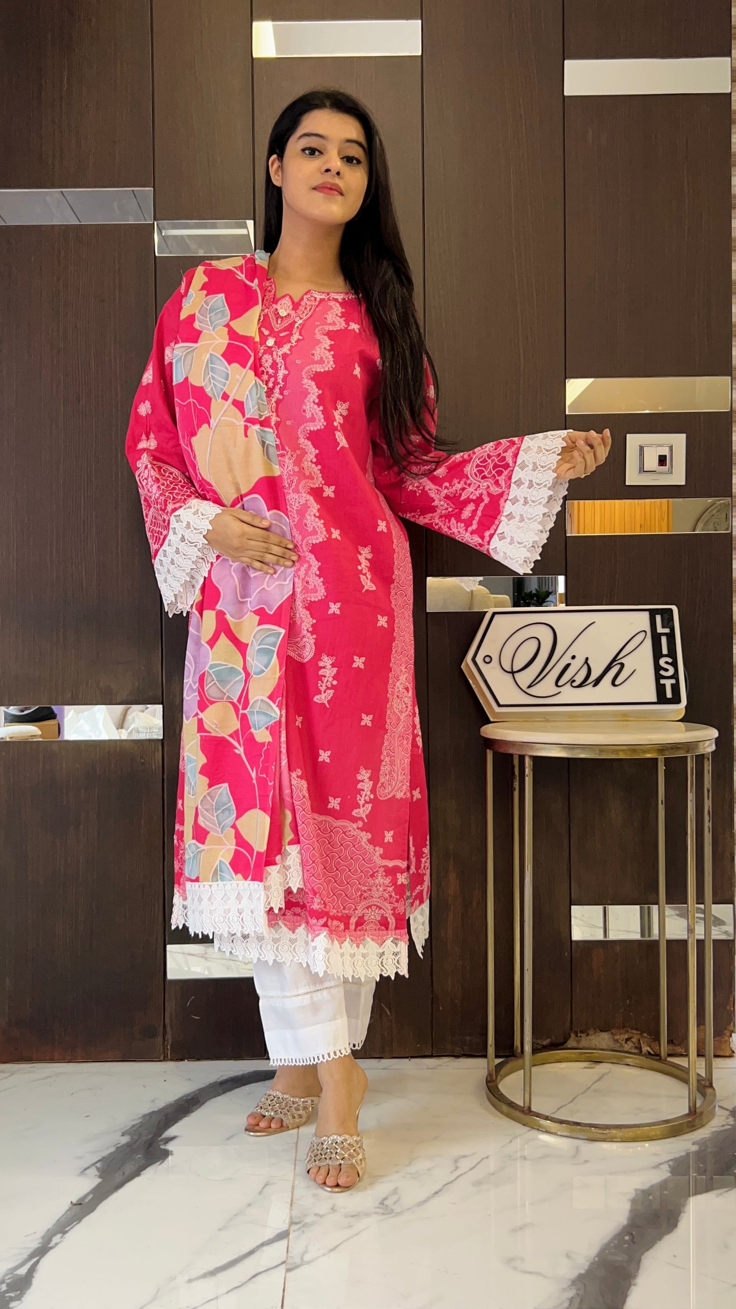 Laiba Pakistani Lawn Set 11