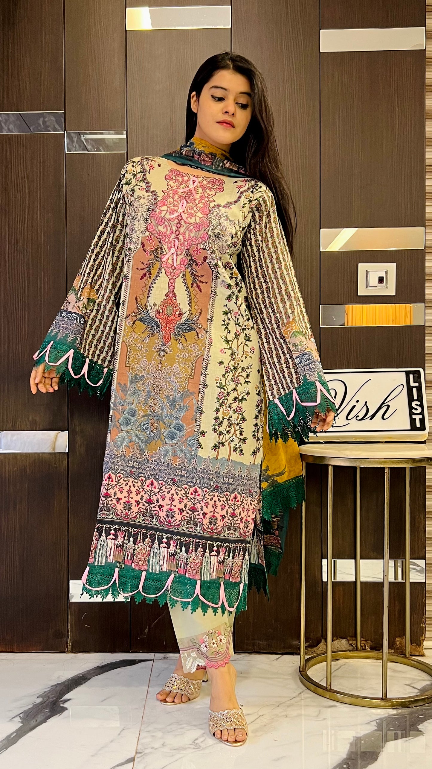 Gulbahar Pakistani Lawn Set 03
