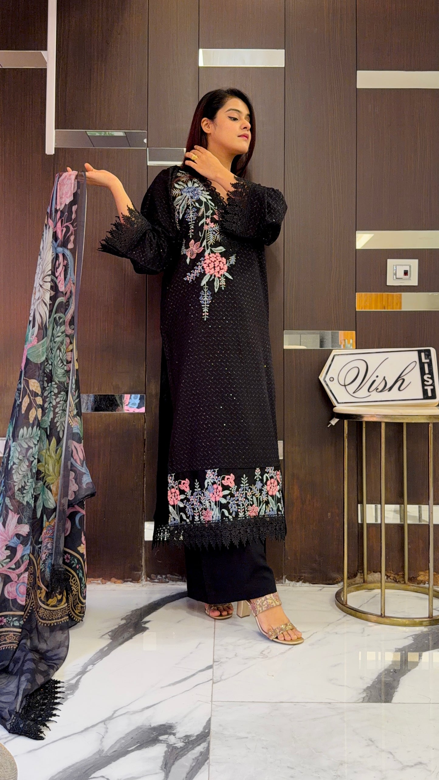 Jazmin Pakistani Luxe Lawn Set 03