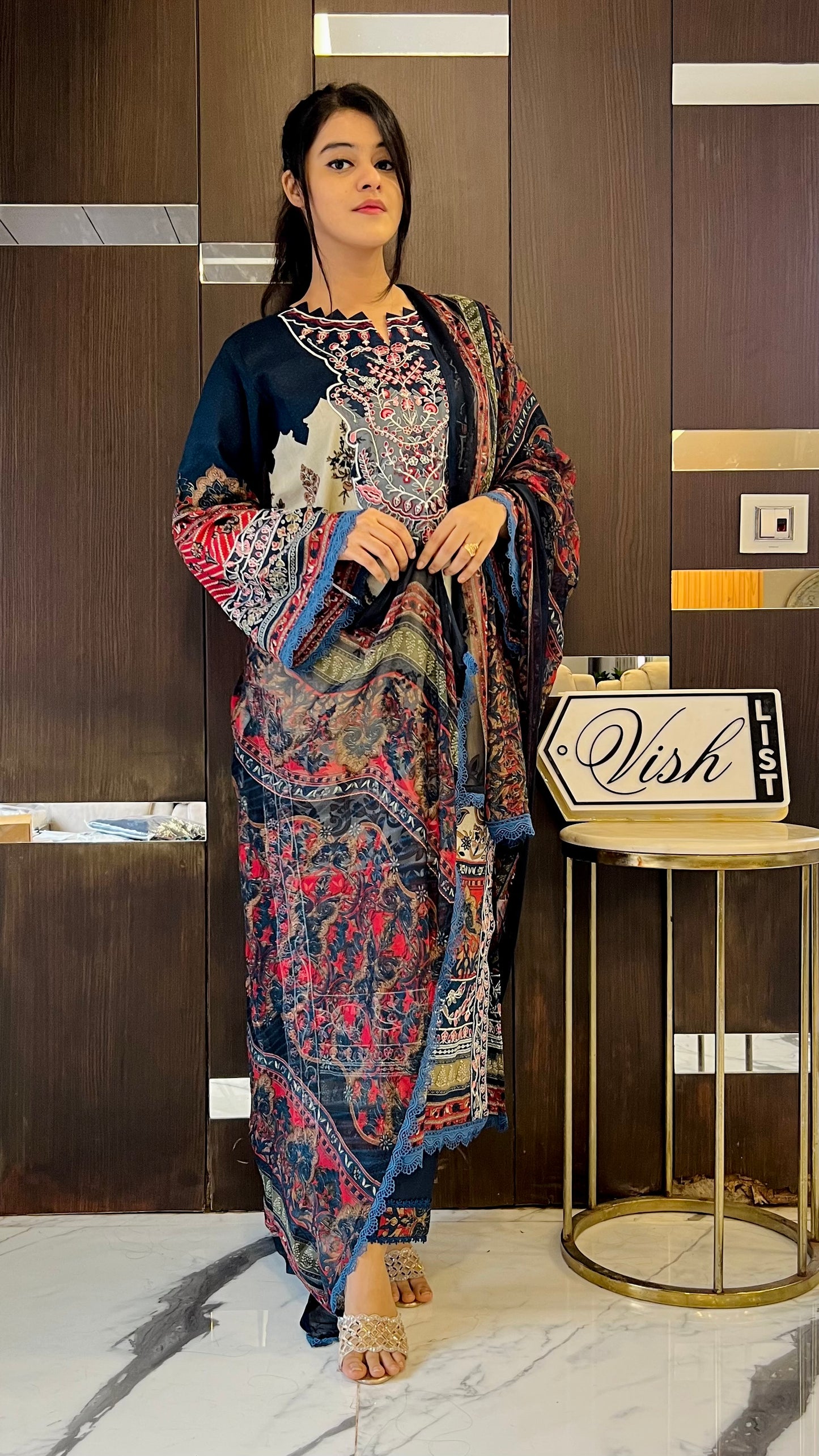Dananeer Pakistani Lawn Set 03 (Navy Blue)