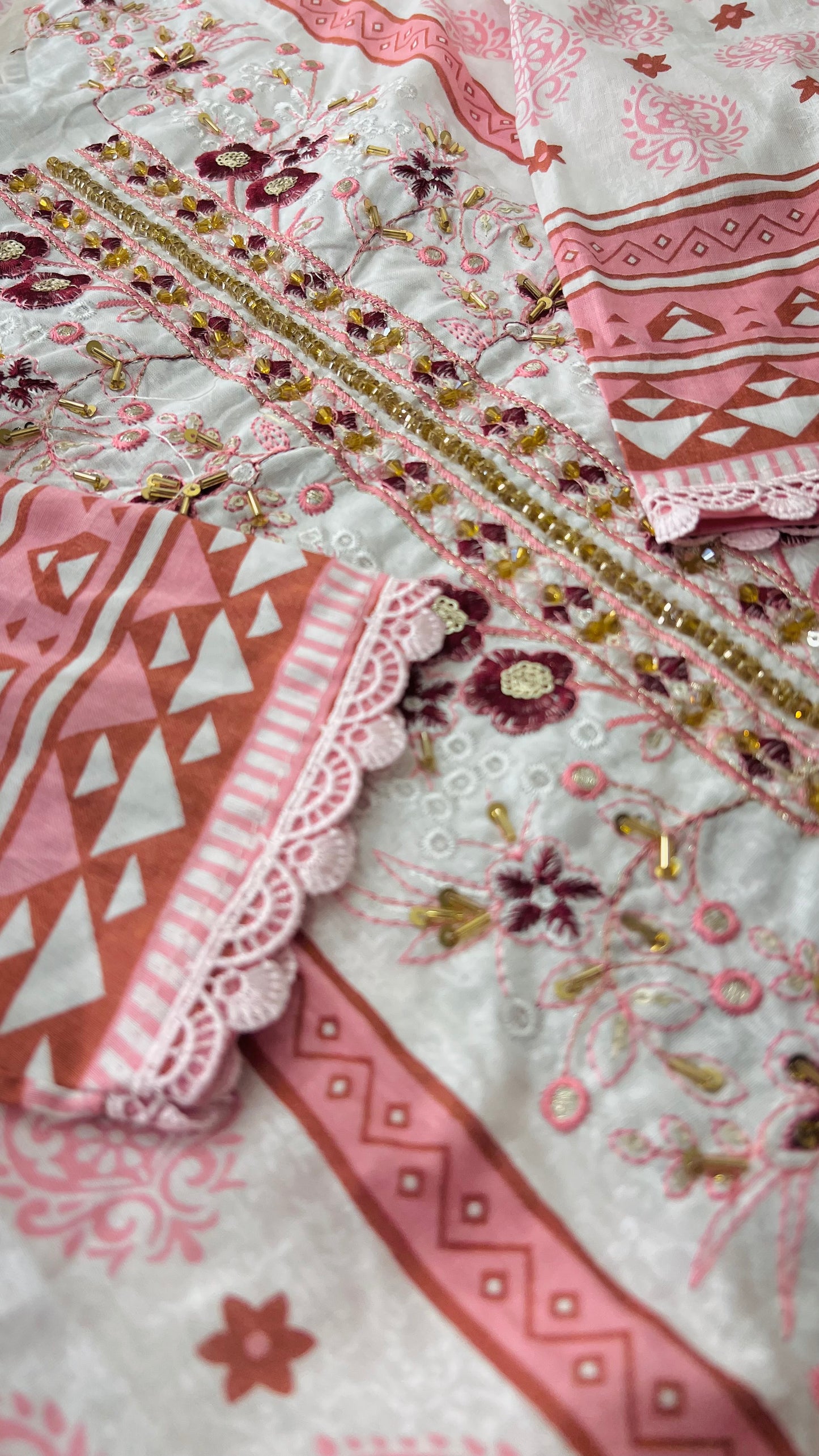 Fiza Pakistani Lawn Set 02