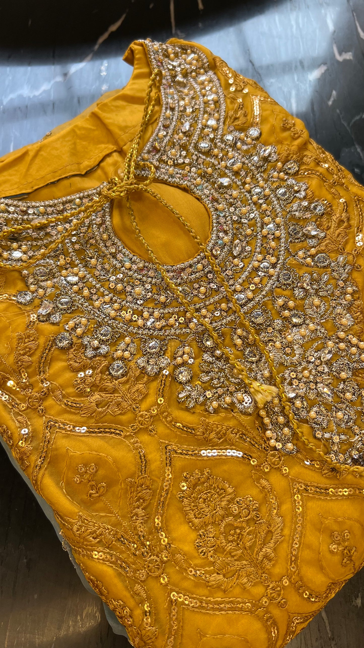 Safeera Pakistani Formal 01