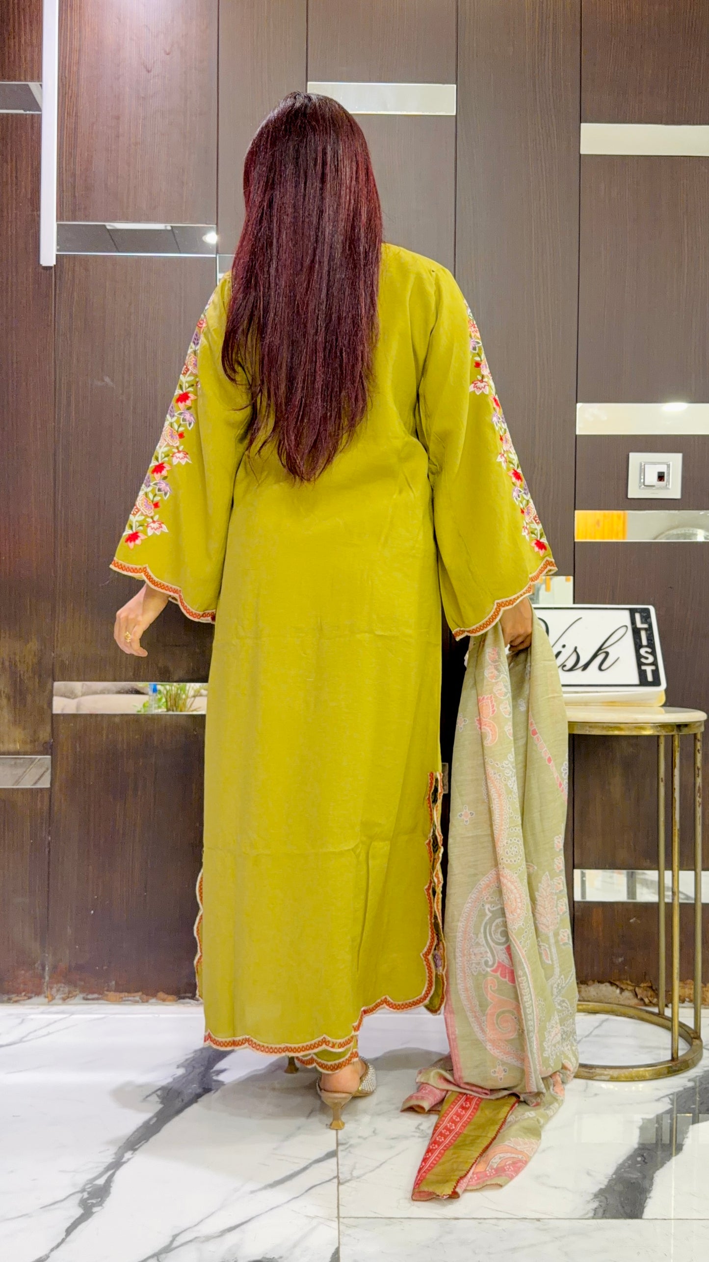 Pari Pakistani Kaftan Set 16