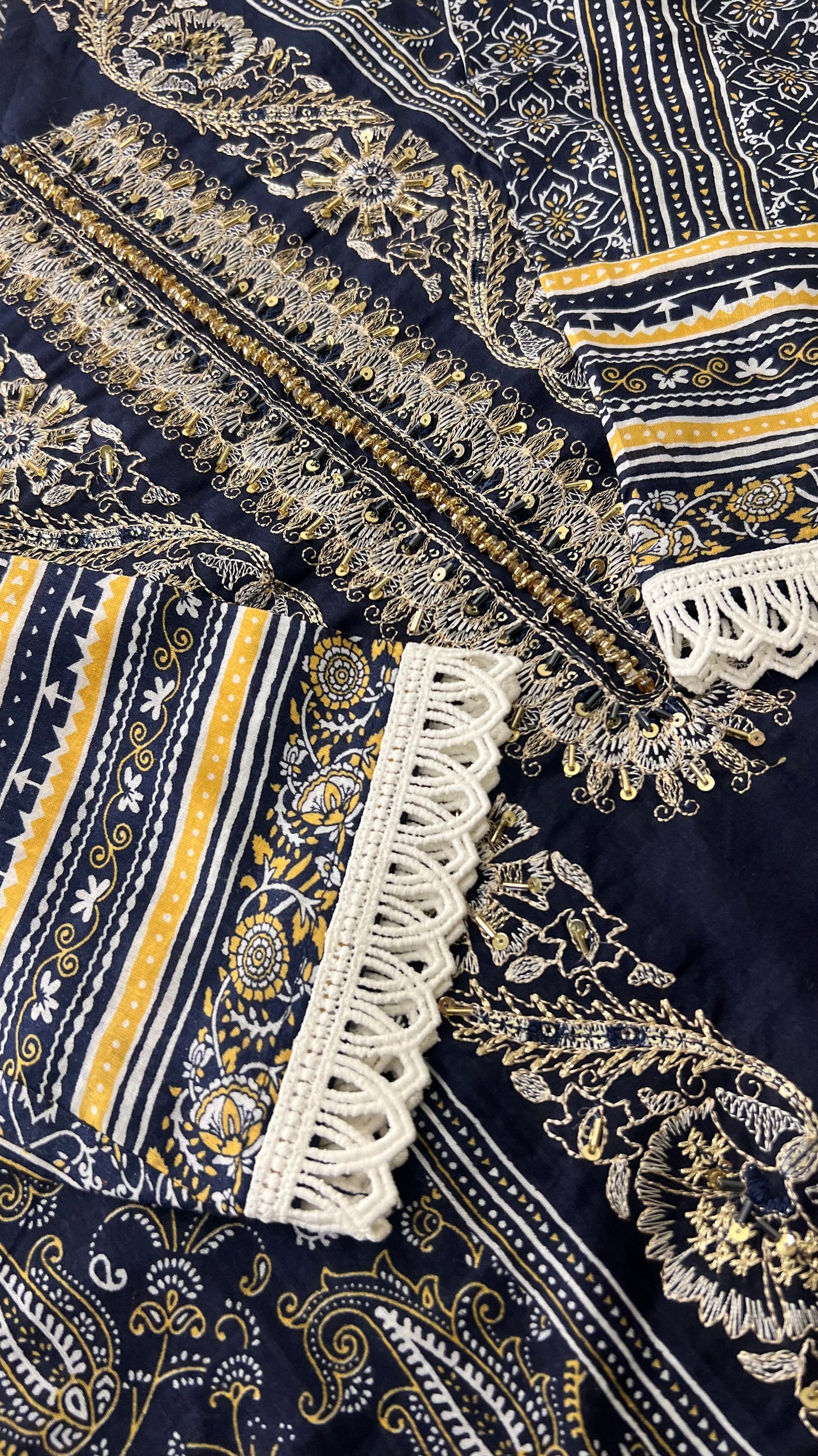 Fiza Pakistani Lawn Set 05