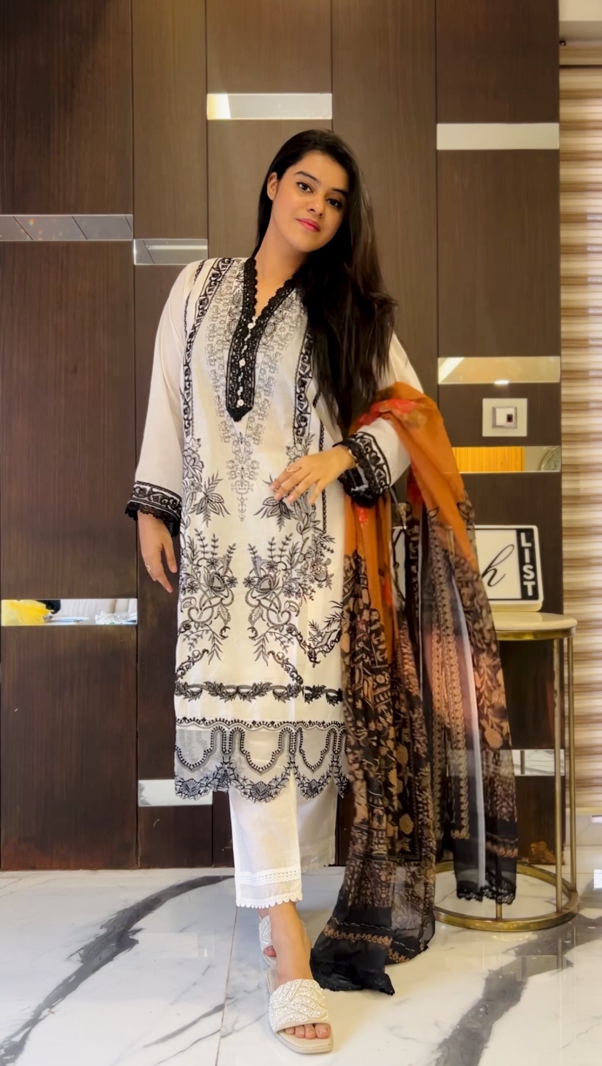 Sharjeena Pakistani Lawn Set 06