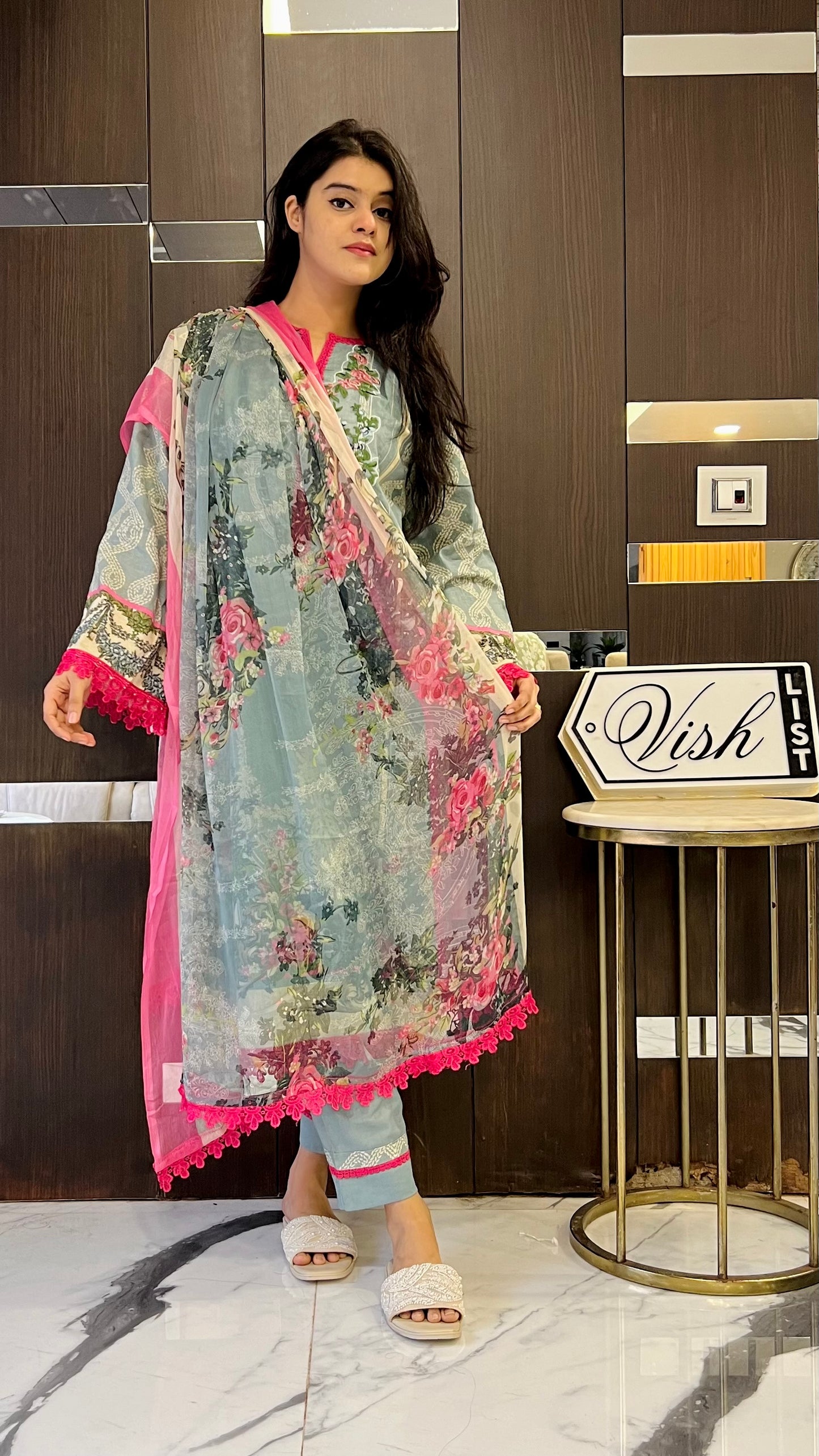Afroze Pakistani Lawn Set LS 08