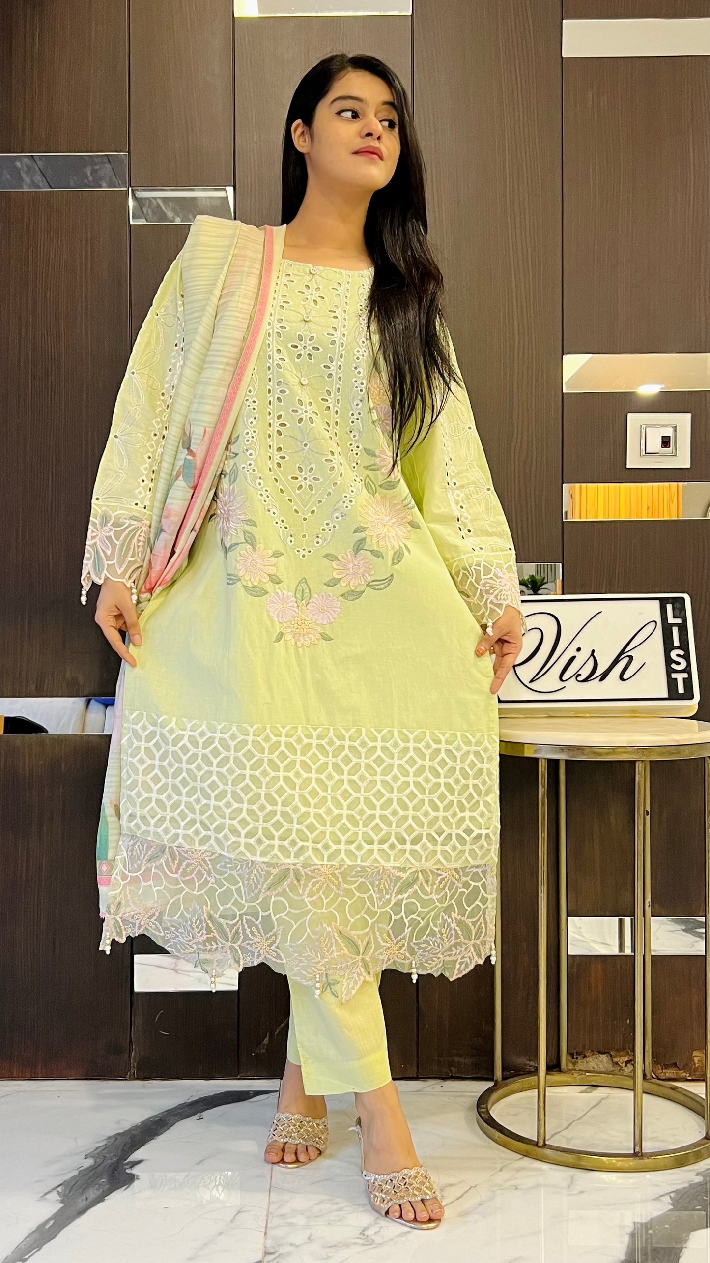 Hania Cutwork Pakistani Lawn Set 09