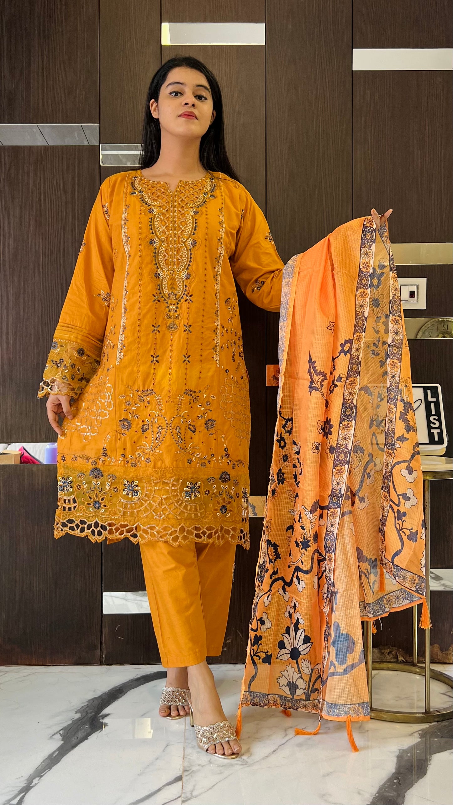 Nazm Pakistani Formal Set 08