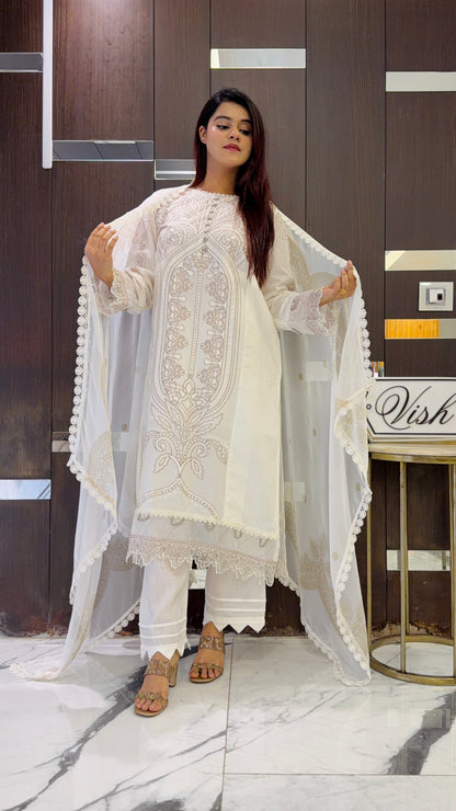 Izmir Pakistani Luxe Lawn Set 05