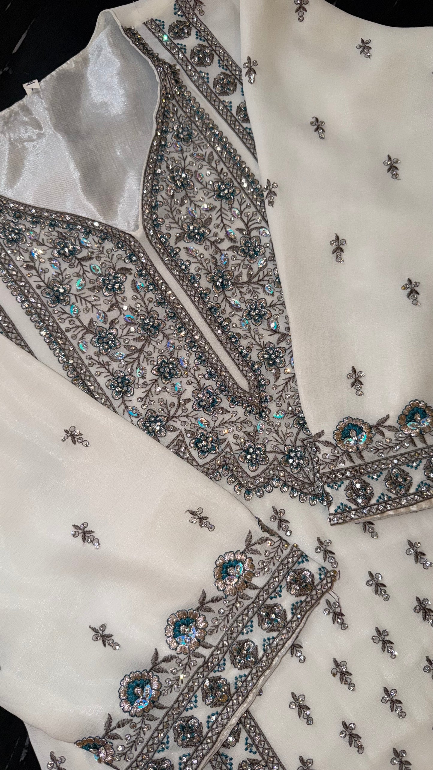 Hayat Pakistani Formal Set 01