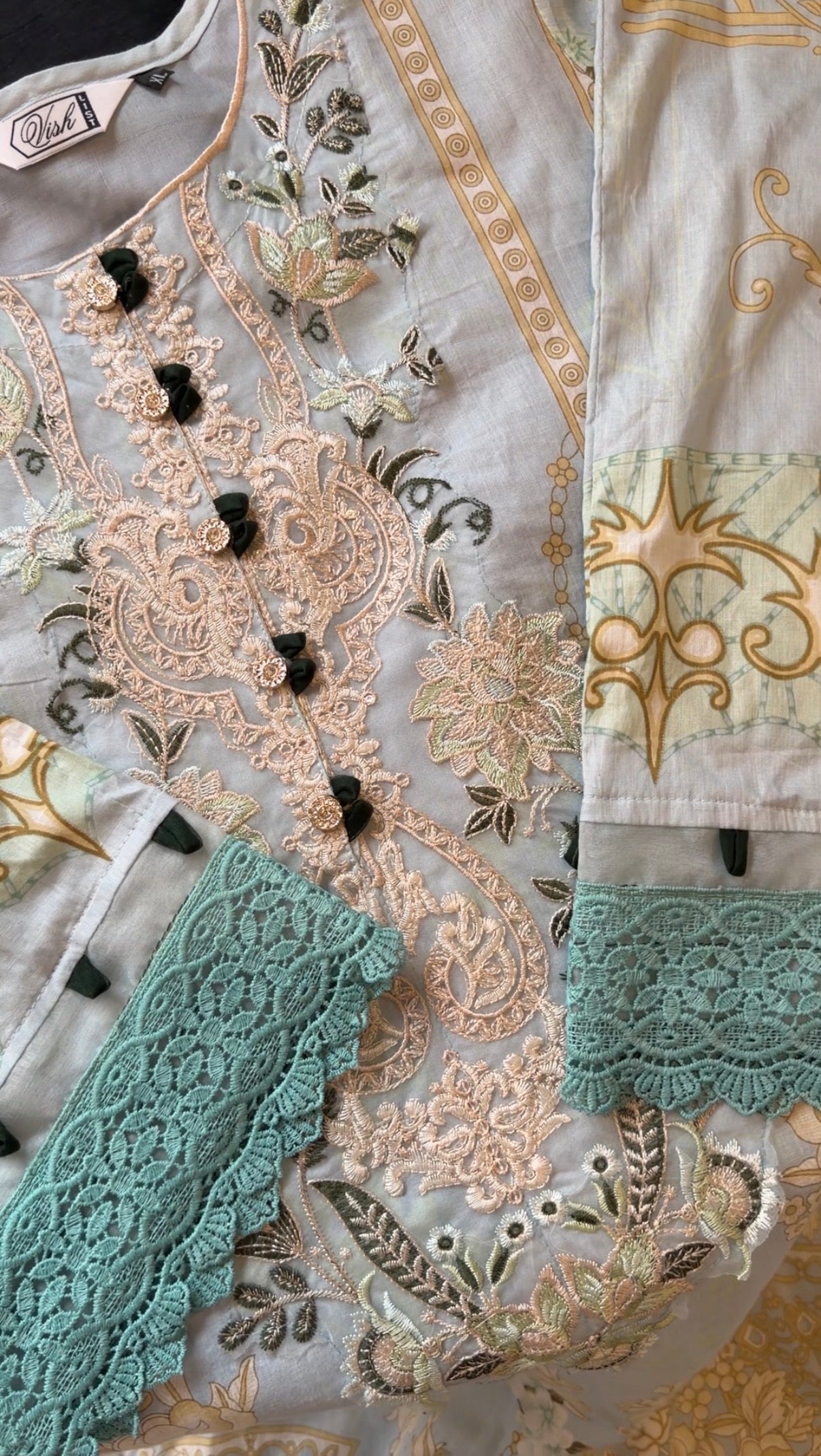 Raunak-e-Ramadan Pakistani Lawn Set 20
