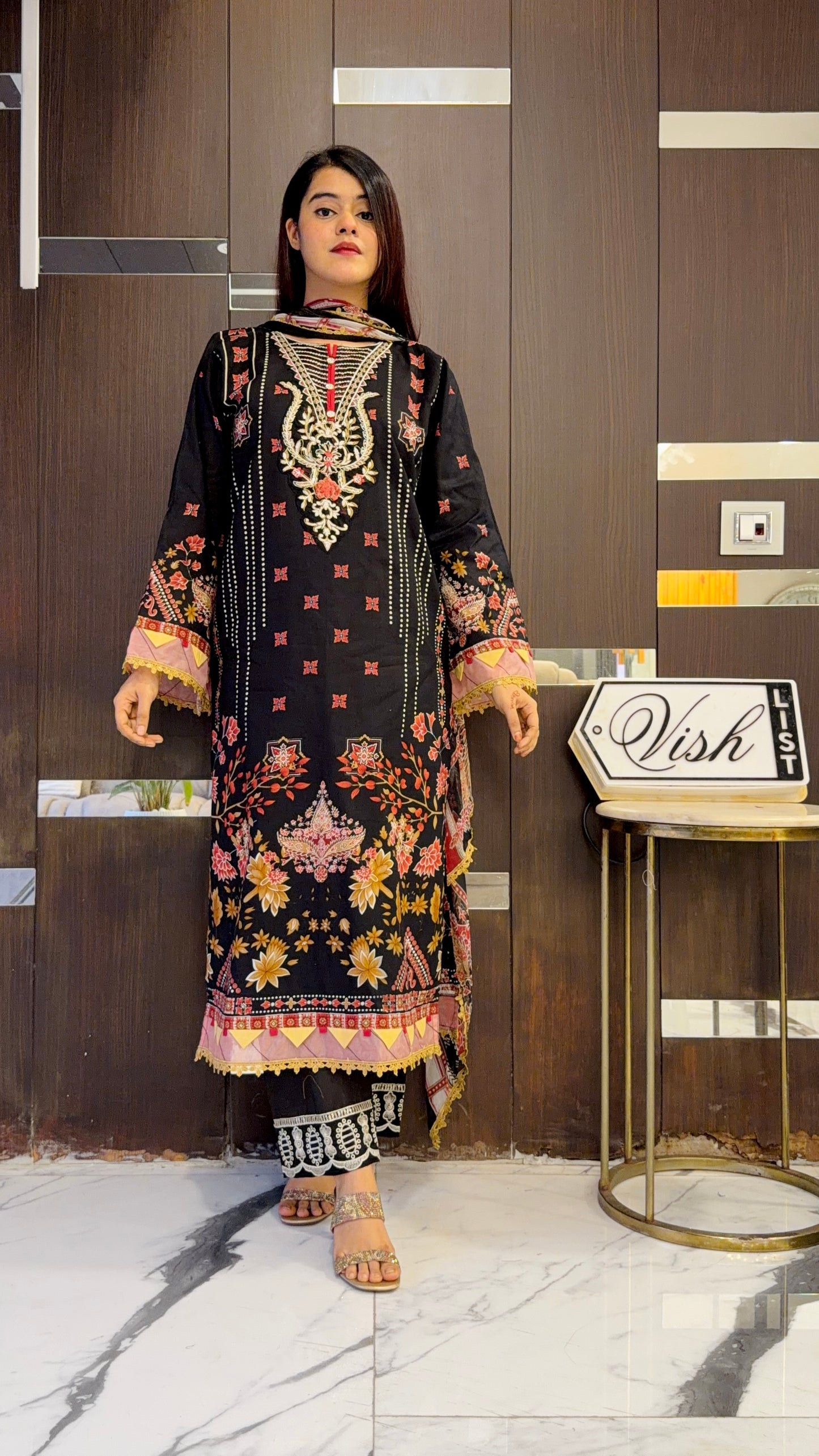Bilkis Pakistani Lawn Set 07
